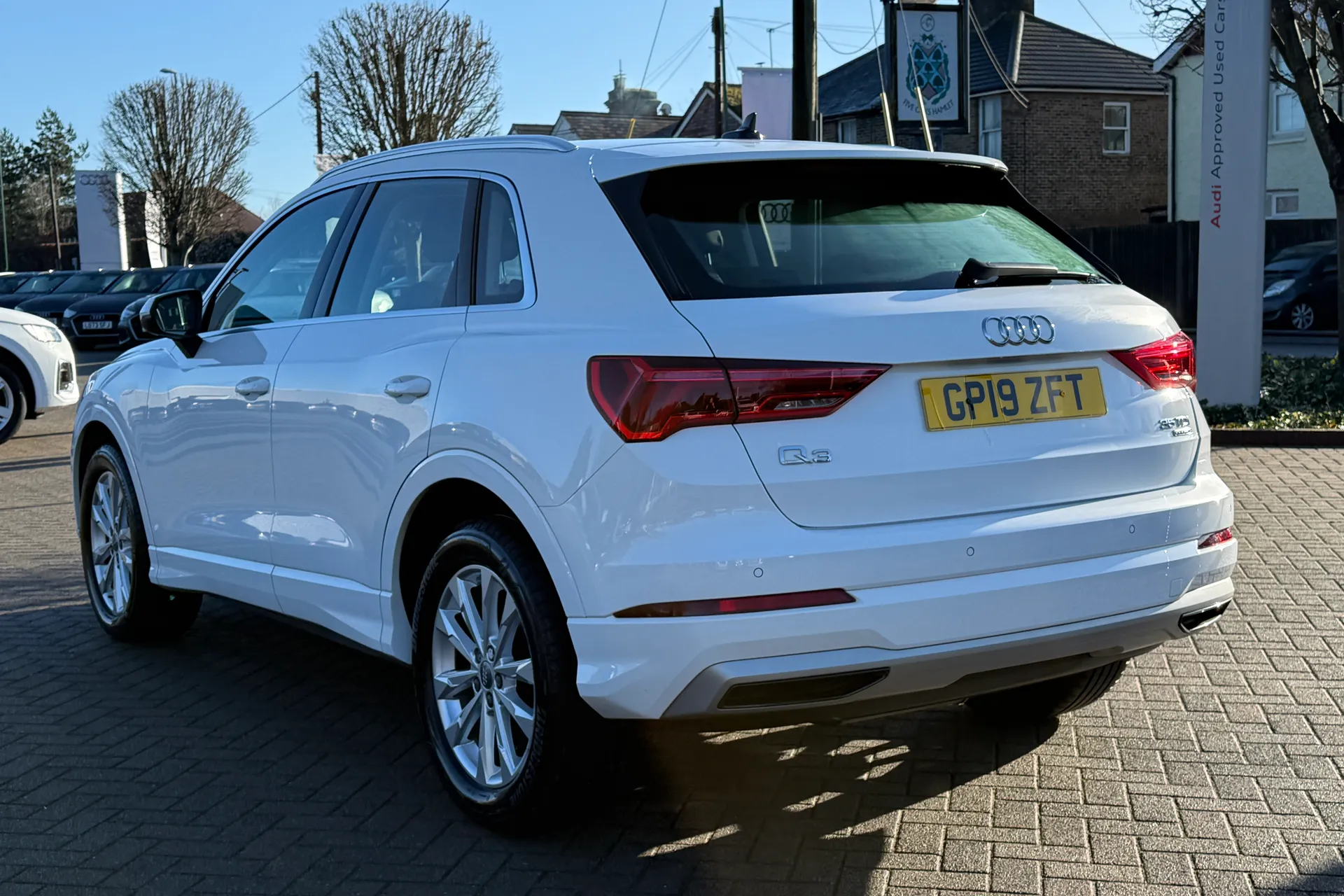 Audi Q3 thumbnail image number 29