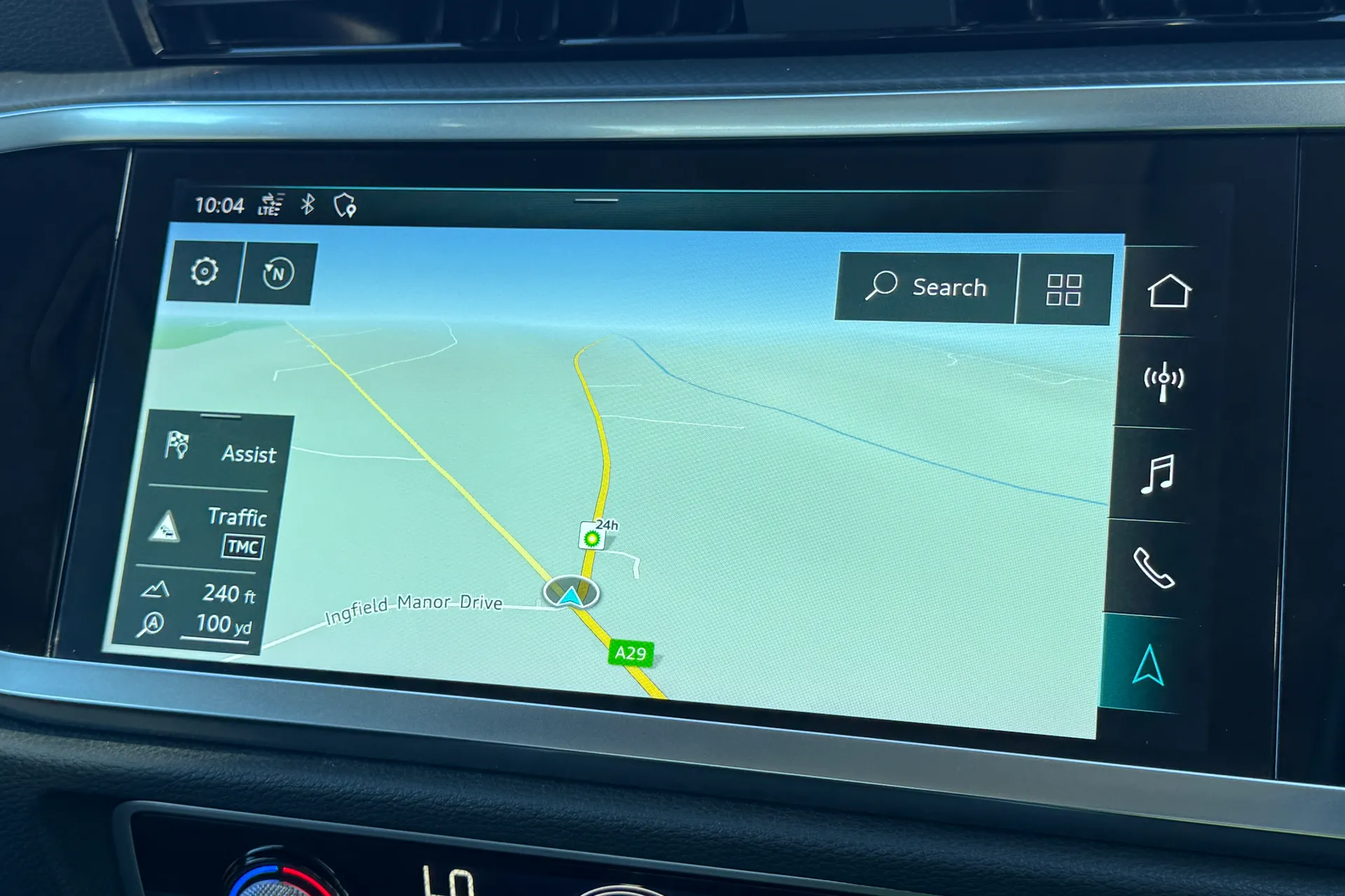 Audi Q3 thumbnail image number 4