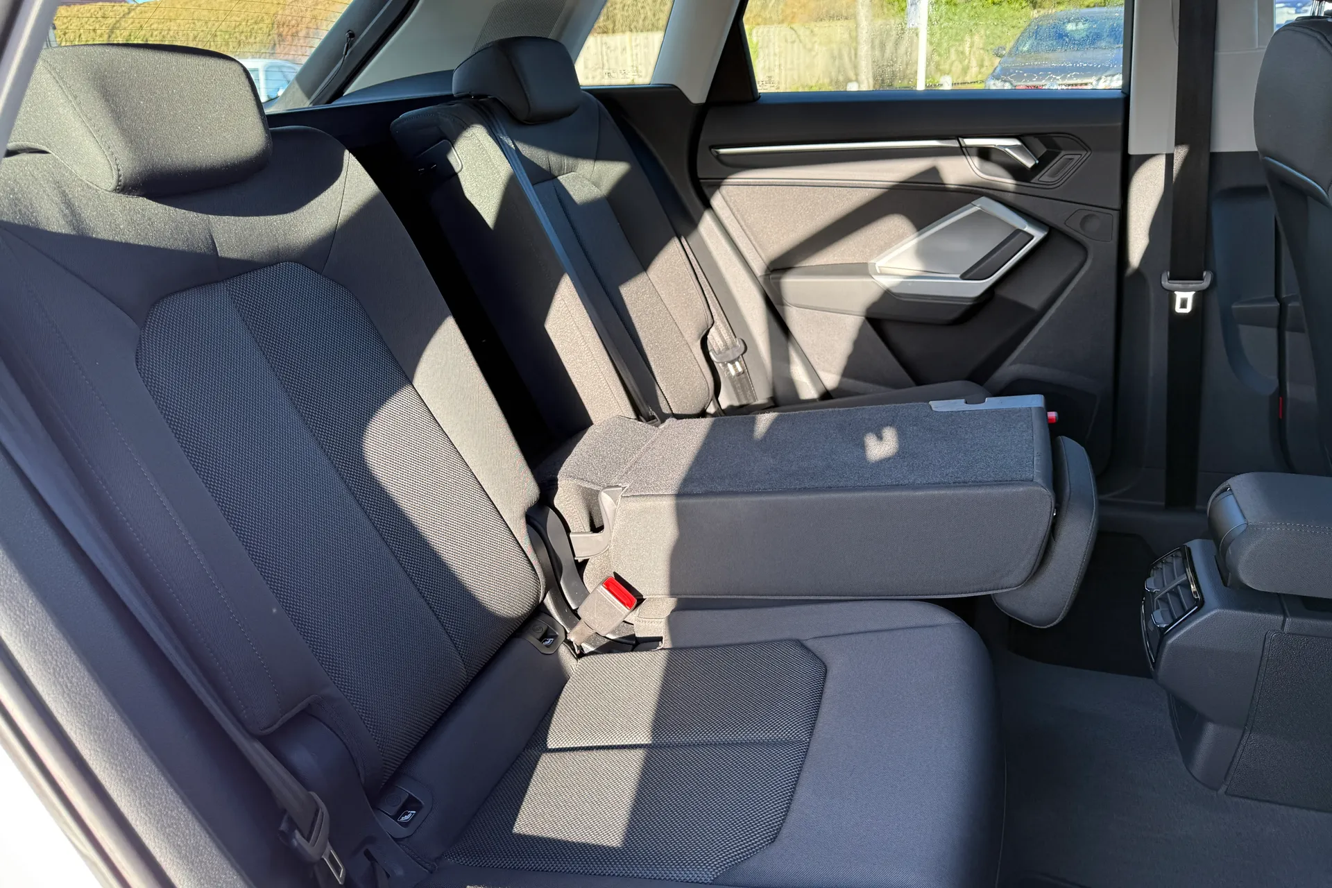 Audi Q3 thumbnail image number 41