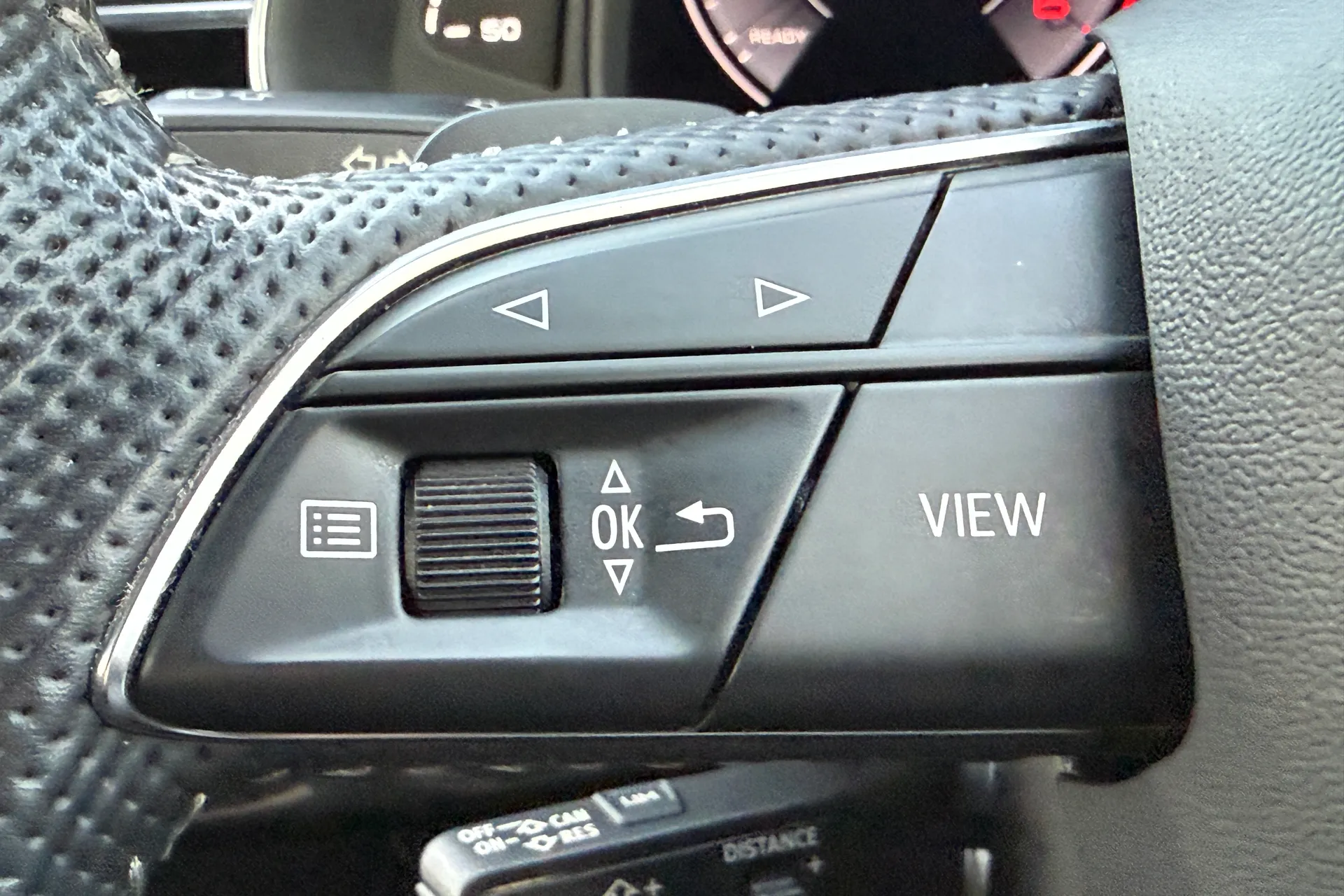 Audi Q8 thumbnail image number 27