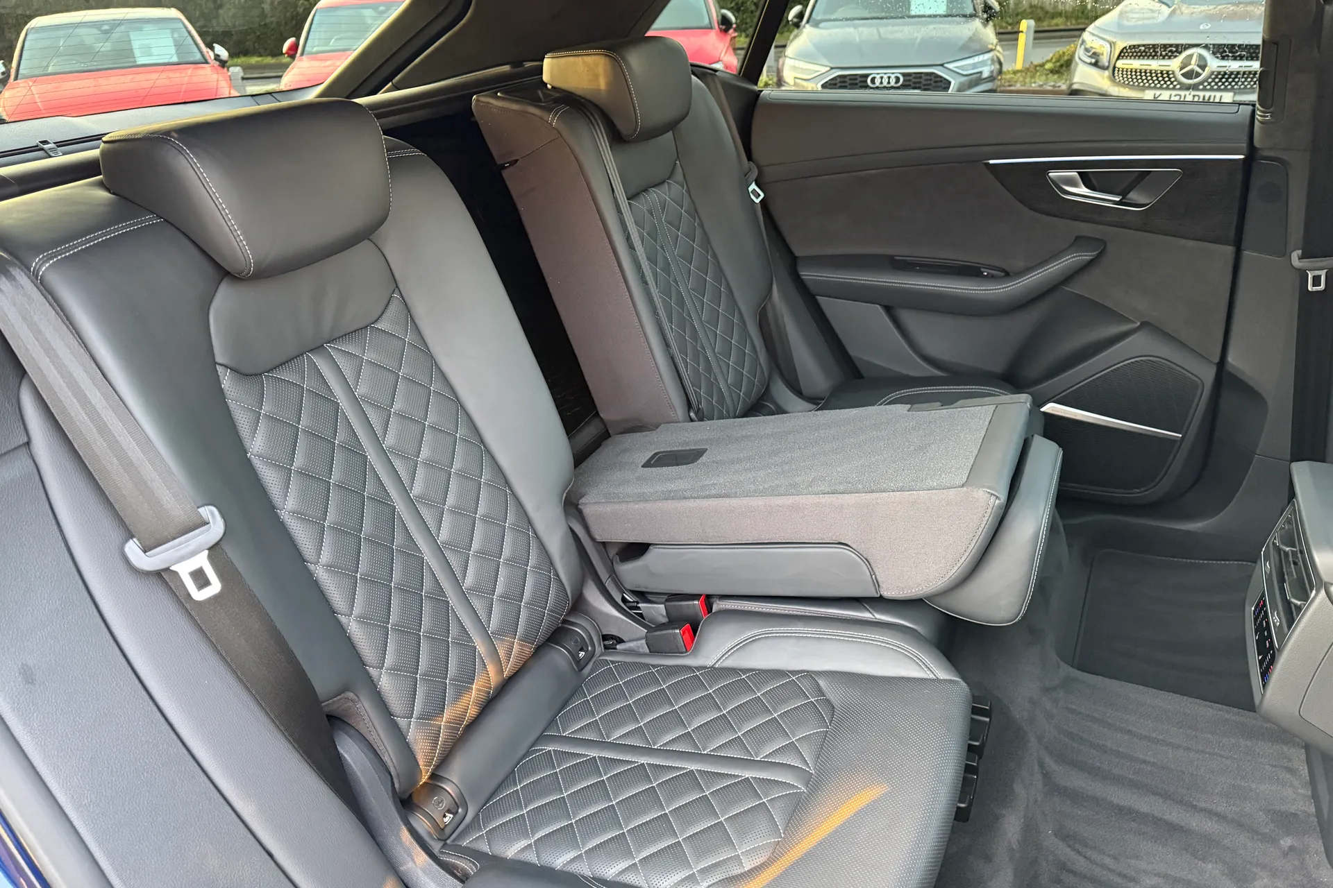 Audi Q8 thumbnail image number 56