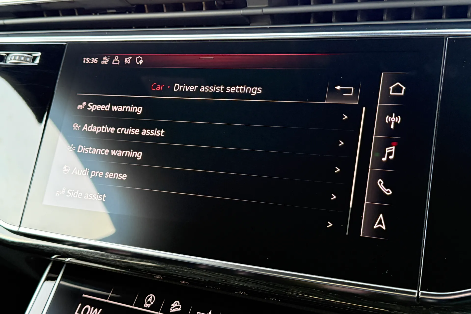 Audi Q8 thumbnail image number 13