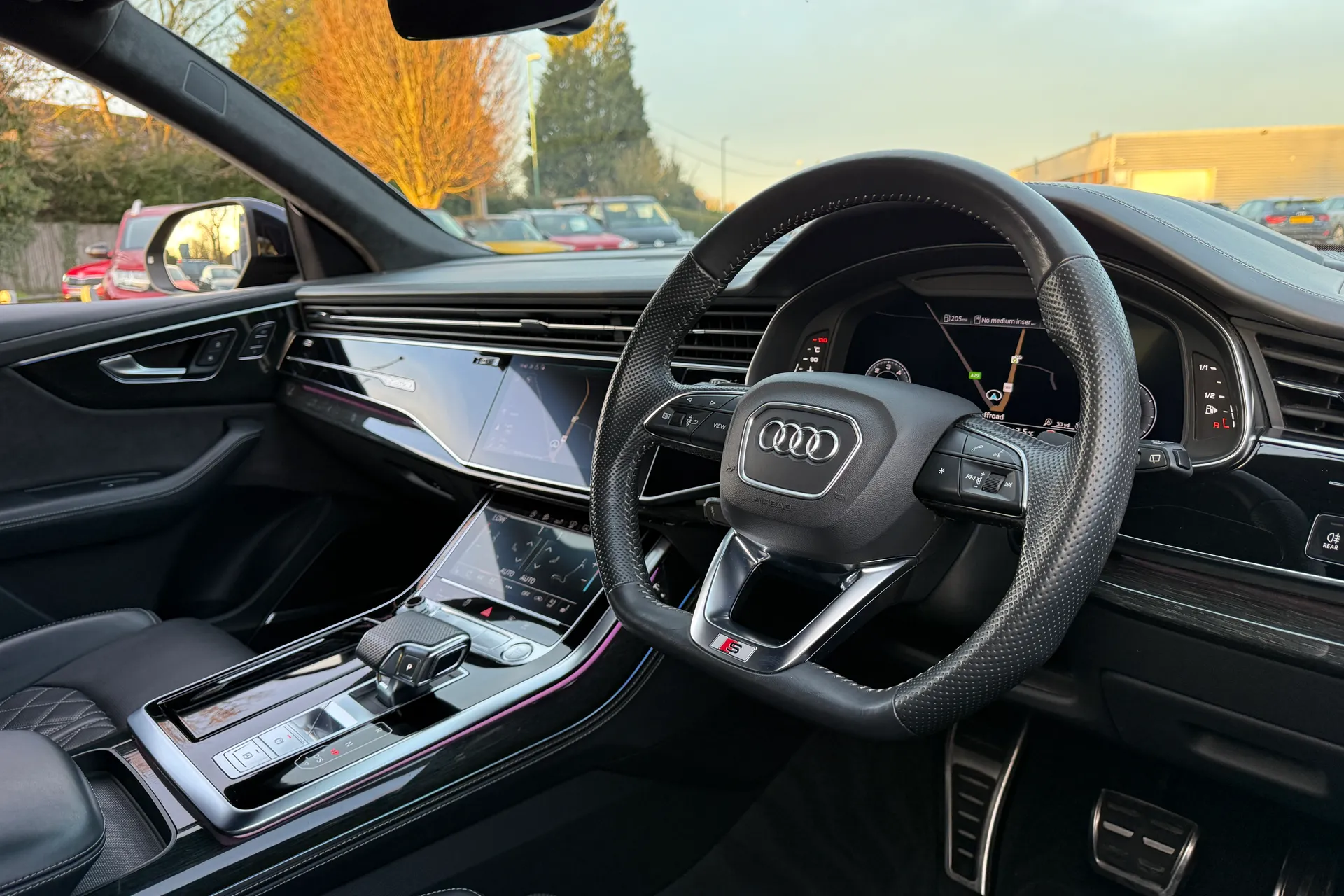 Audi Q8 thumbnail image number 34