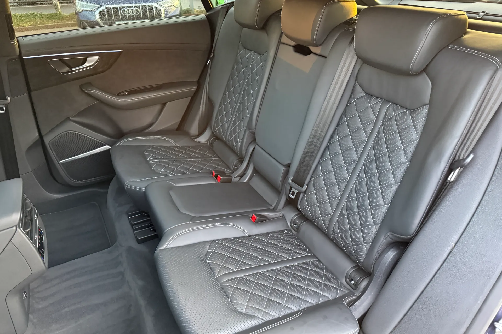 Audi Q8 thumbnail image number 52