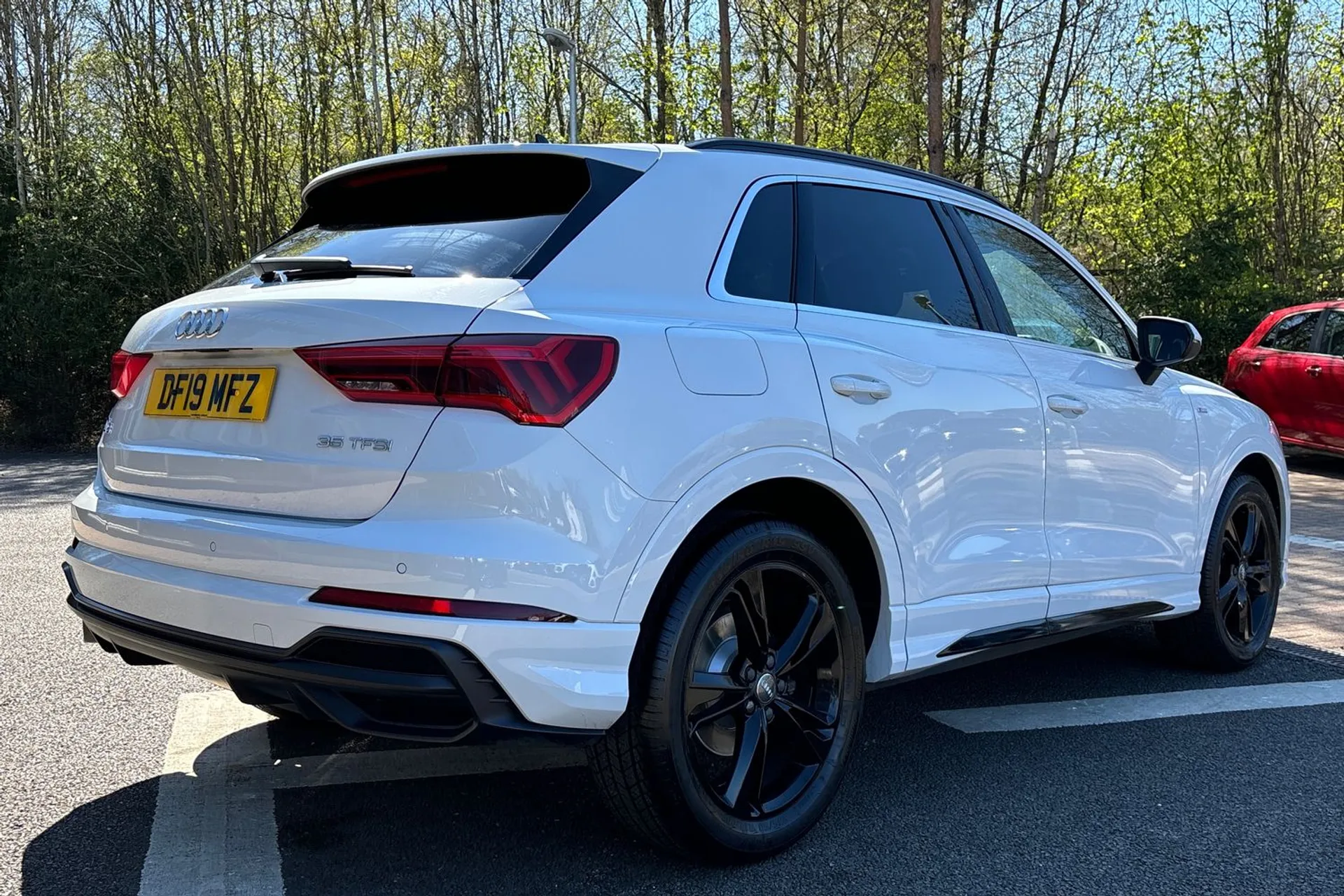 Audi Q3 thumbnail image number 6