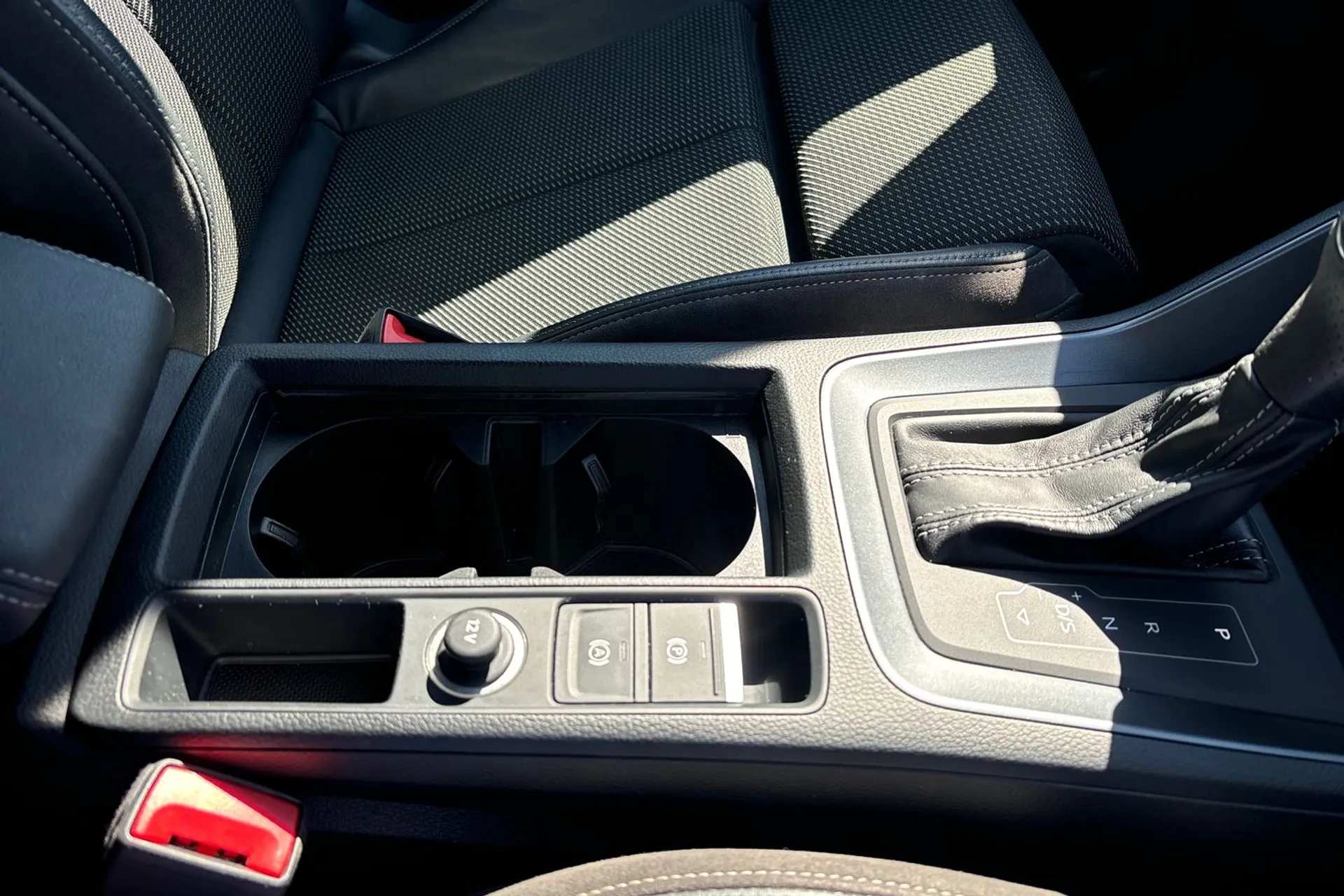 Audi Q3 thumbnail image number 43