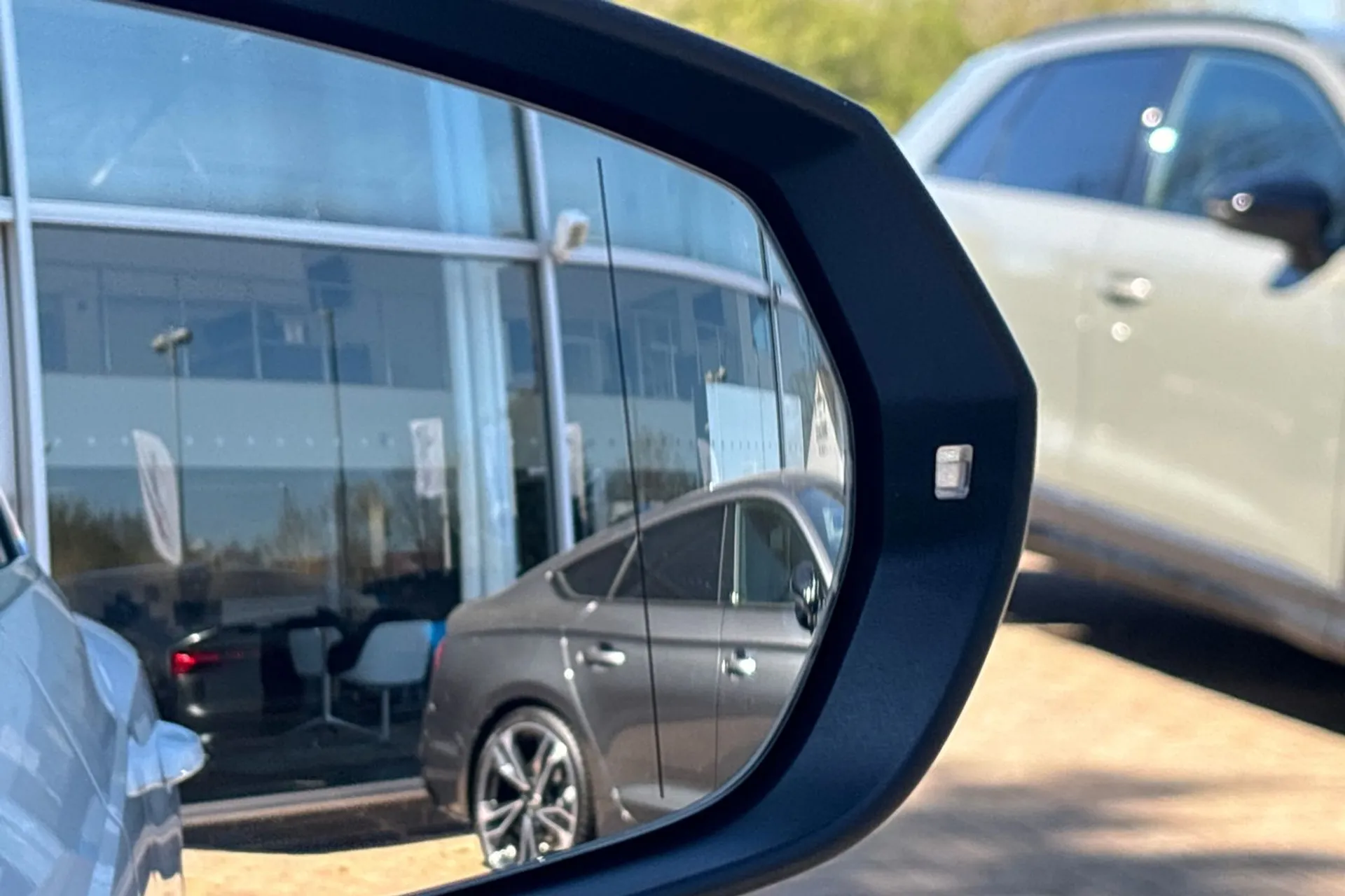Audi Q3 thumbnail image number 47