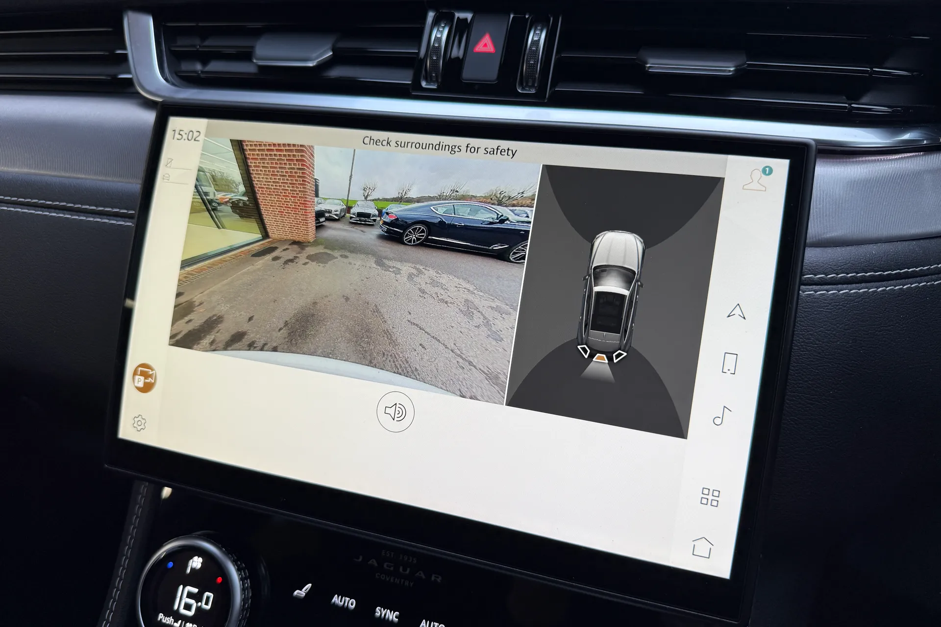 Jaguar F-PACE thumbnail image number 5