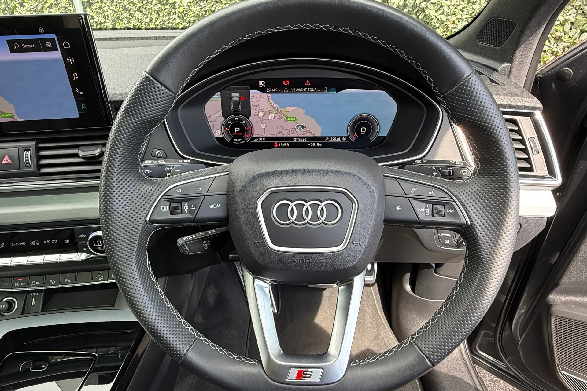 Audi Q5 thumbnail image number 23