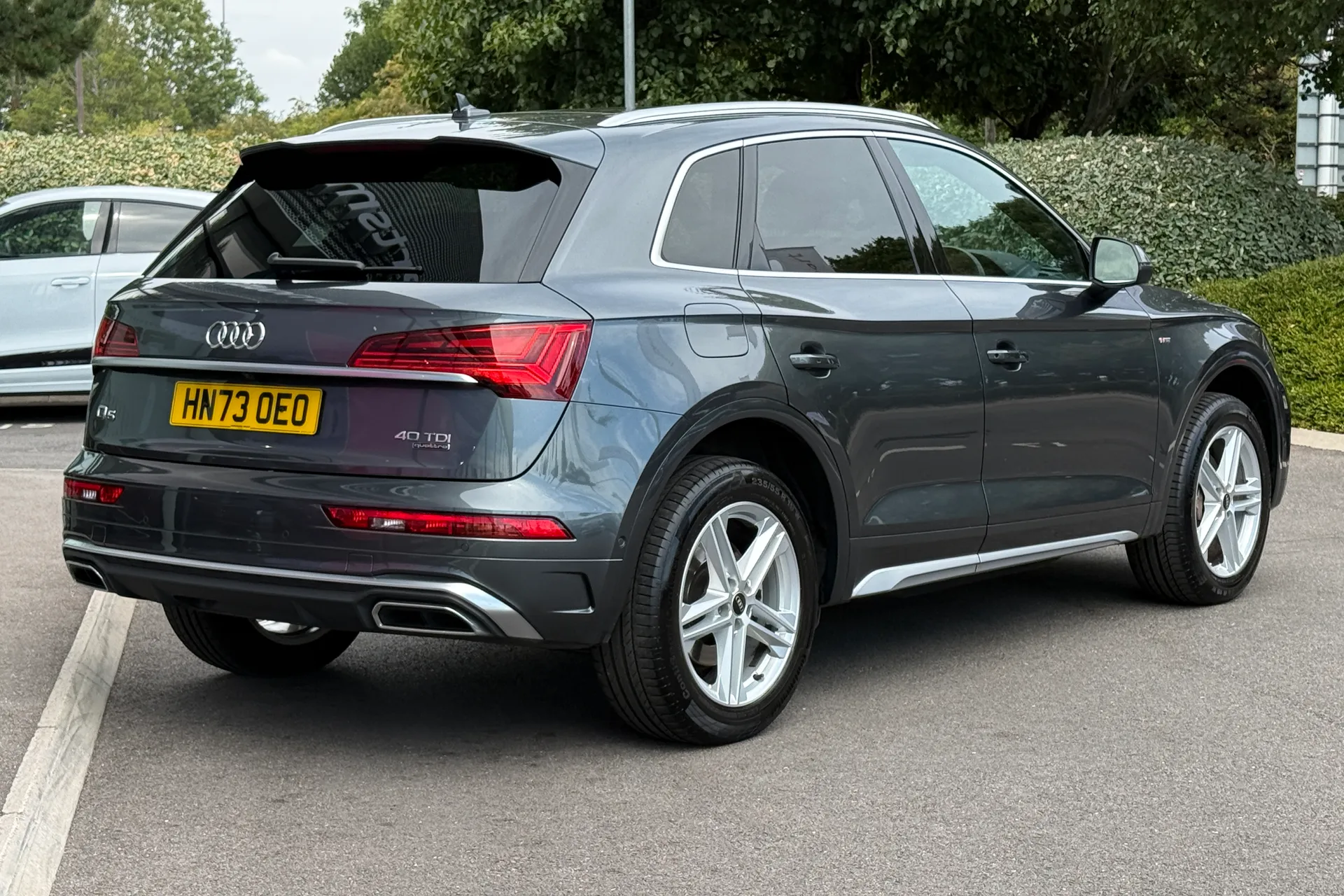 Audi Q5 thumbnail image number 36