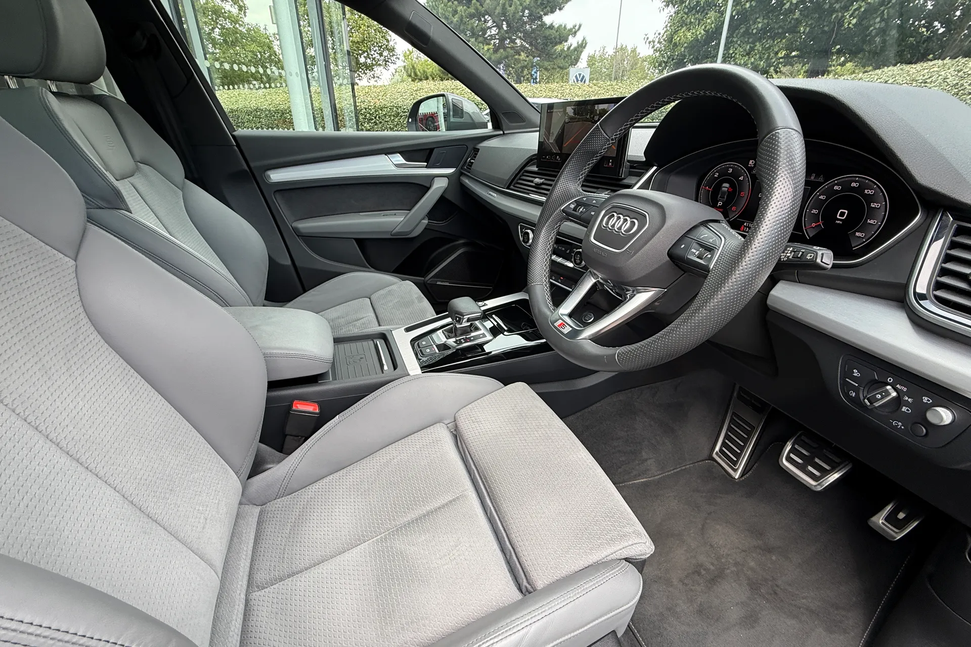 Audi Q5 thumbnail image number 20