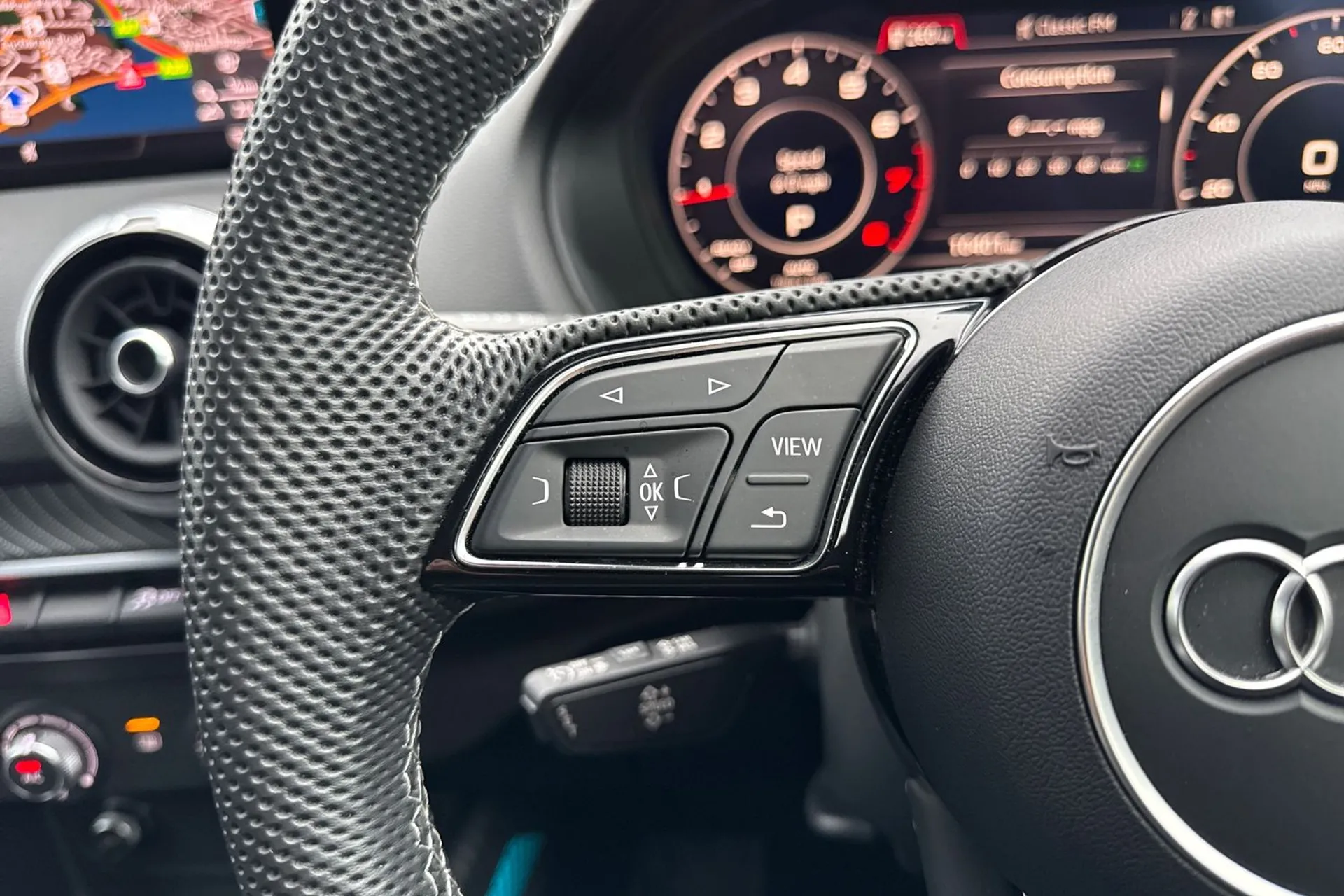 Audi Q2 thumbnail image number 46