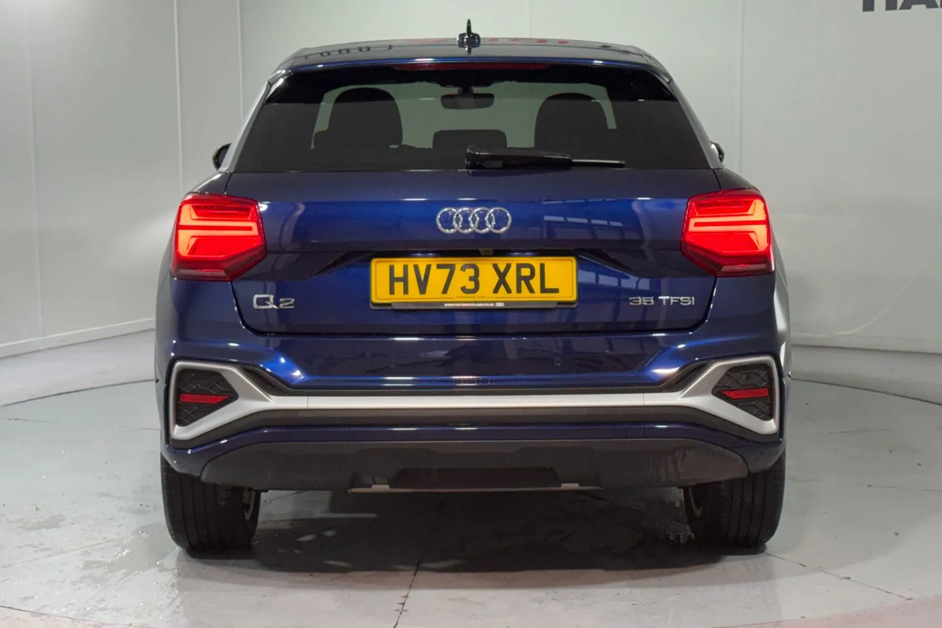 Audi Q2 thumbnail image number 7