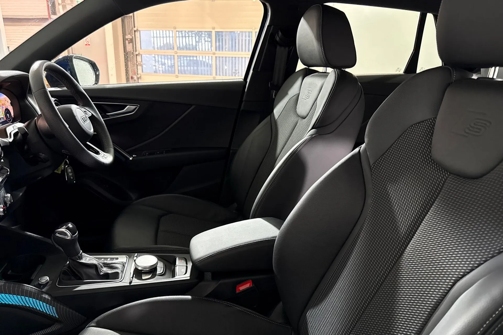 Audi Q2 thumbnail image number 32