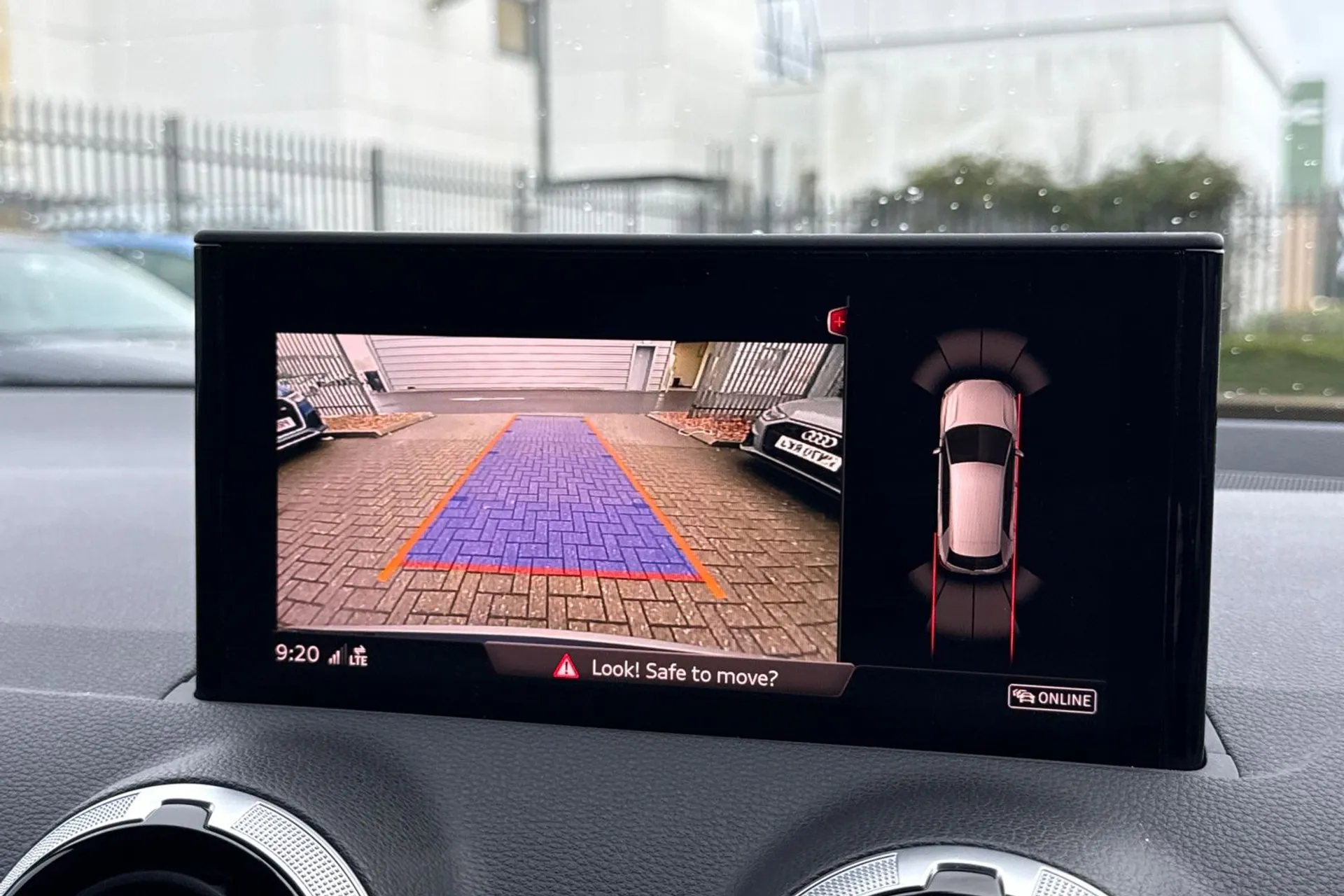 Audi Q2 thumbnail image number 4