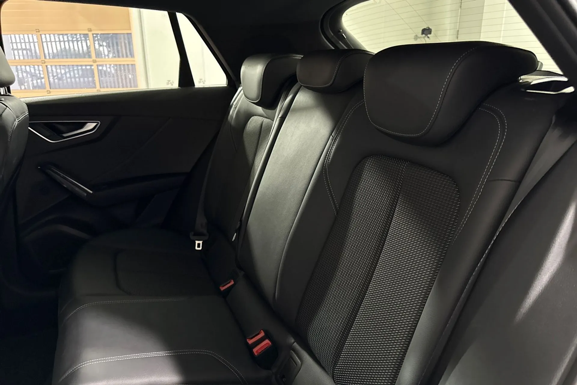 Audi Q2 thumbnail image number 34