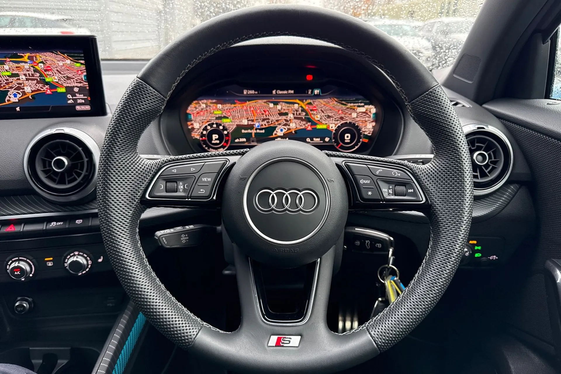 Audi Q2 thumbnail image number 28