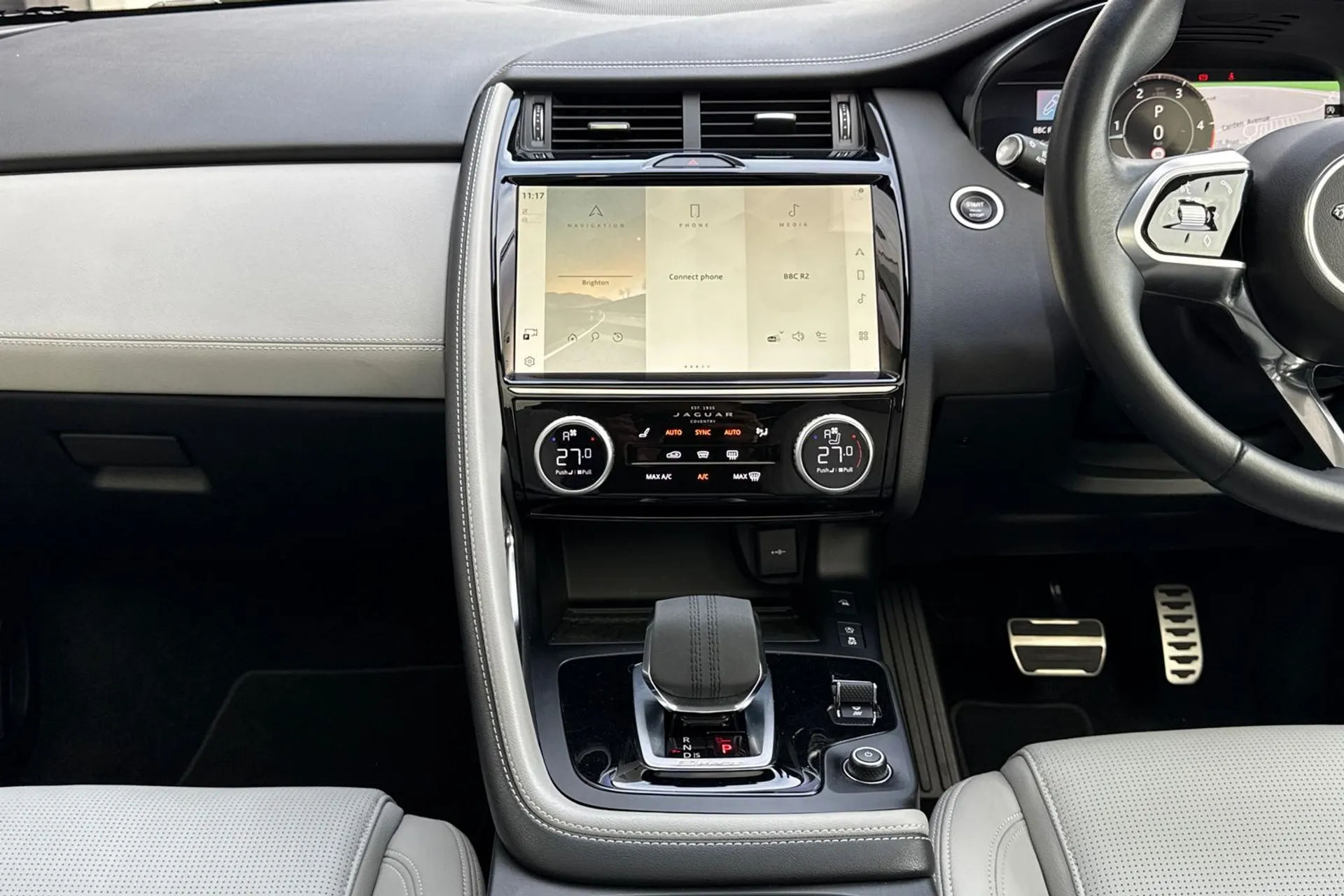 Jaguar E-PACE thumbnail image number 29