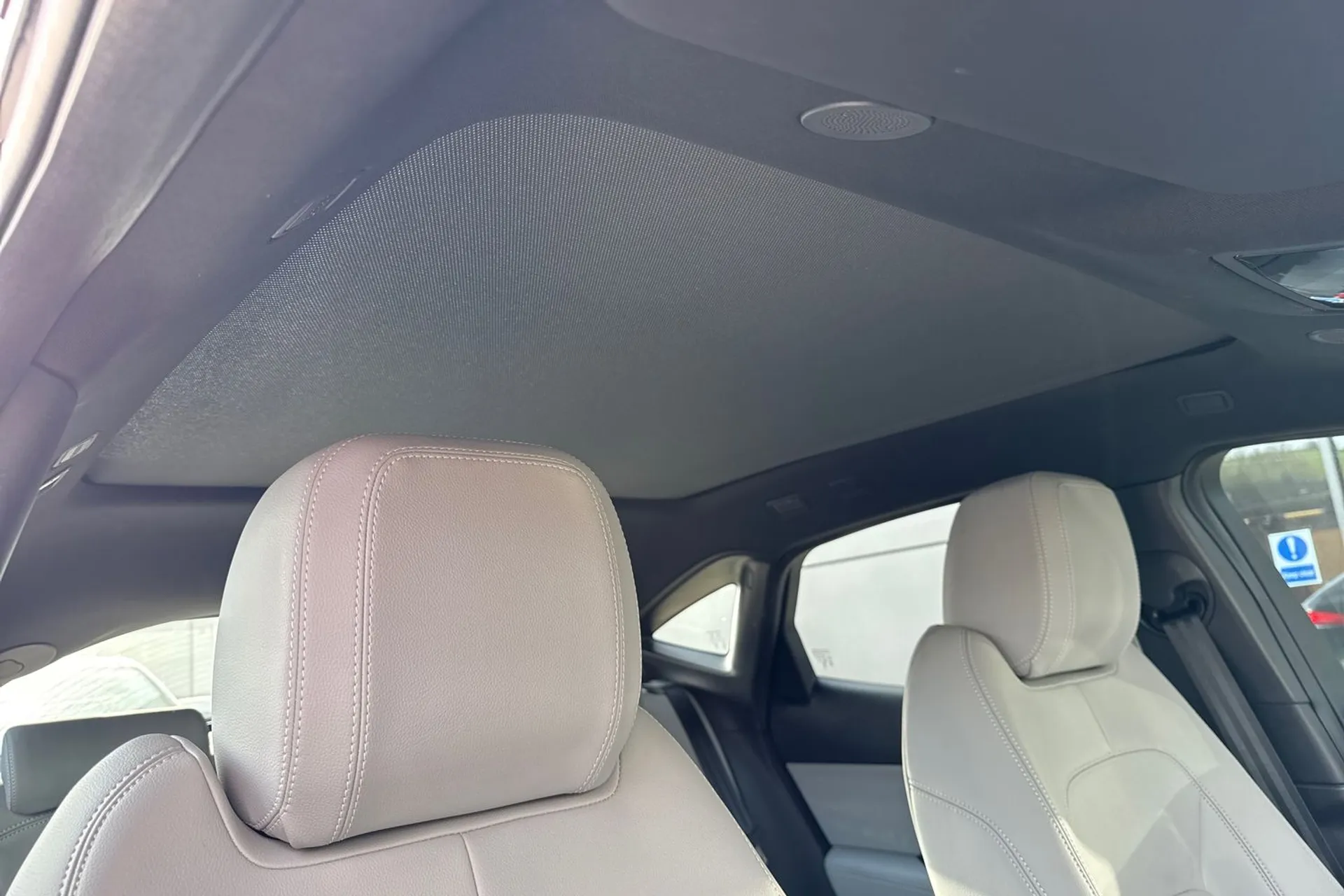 Jaguar E-PACE thumbnail image number 9