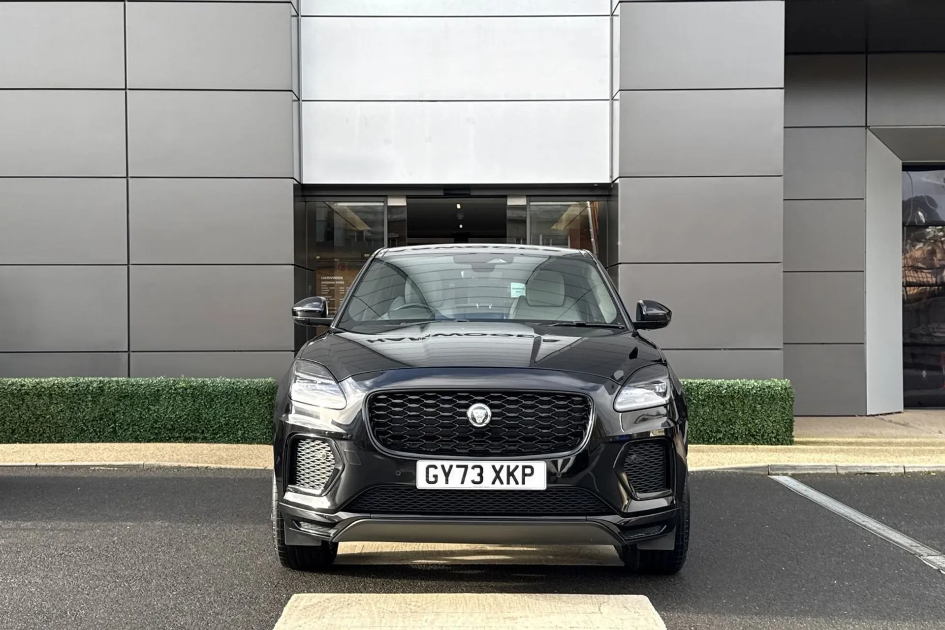 Jaguar E-PACE thumbnail image number 11