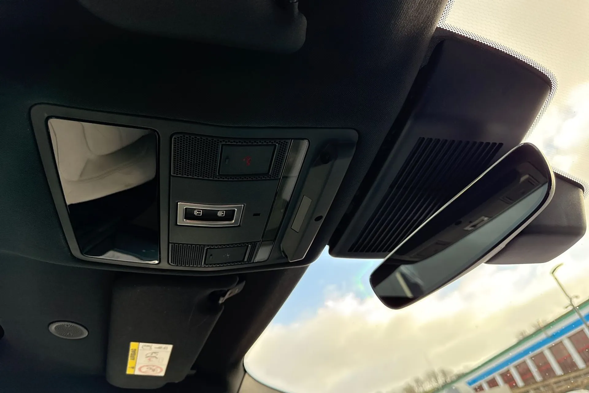 Jaguar E-PACE thumbnail image number 56