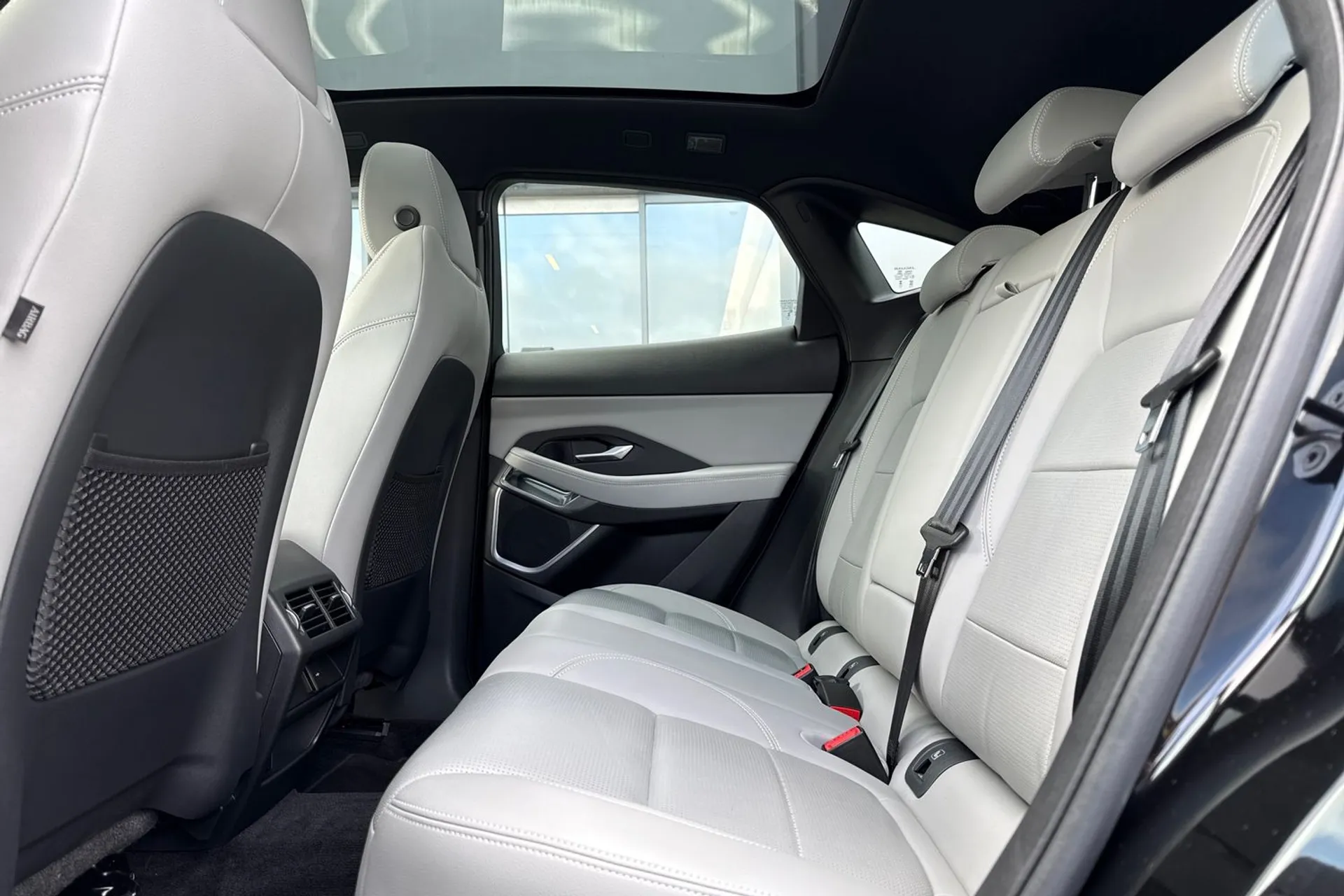 Jaguar E-PACE thumbnail image number 53