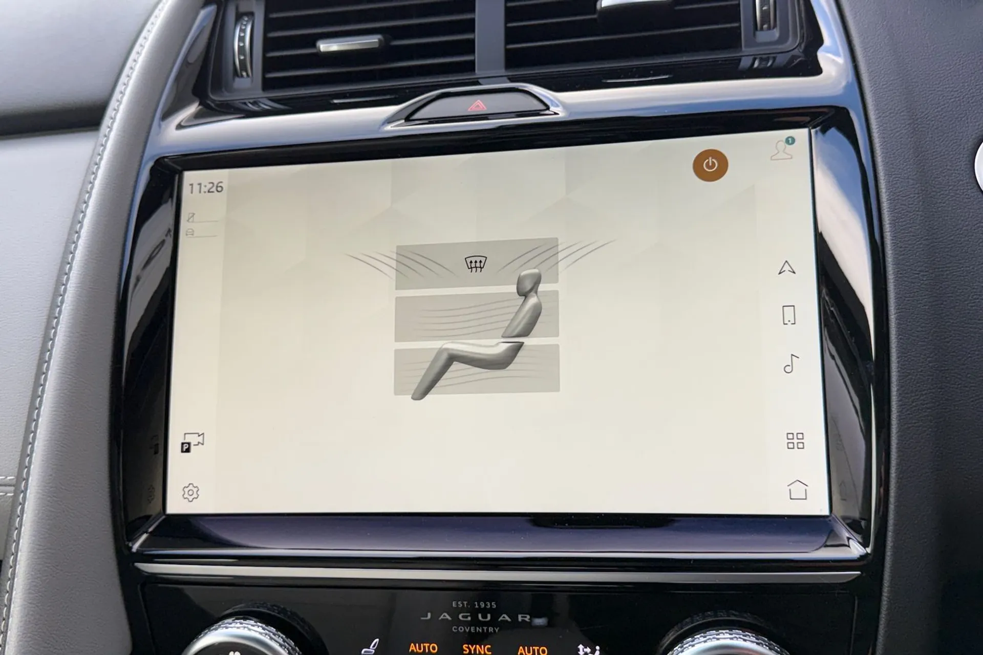 Jaguar E-PACE thumbnail image number 63