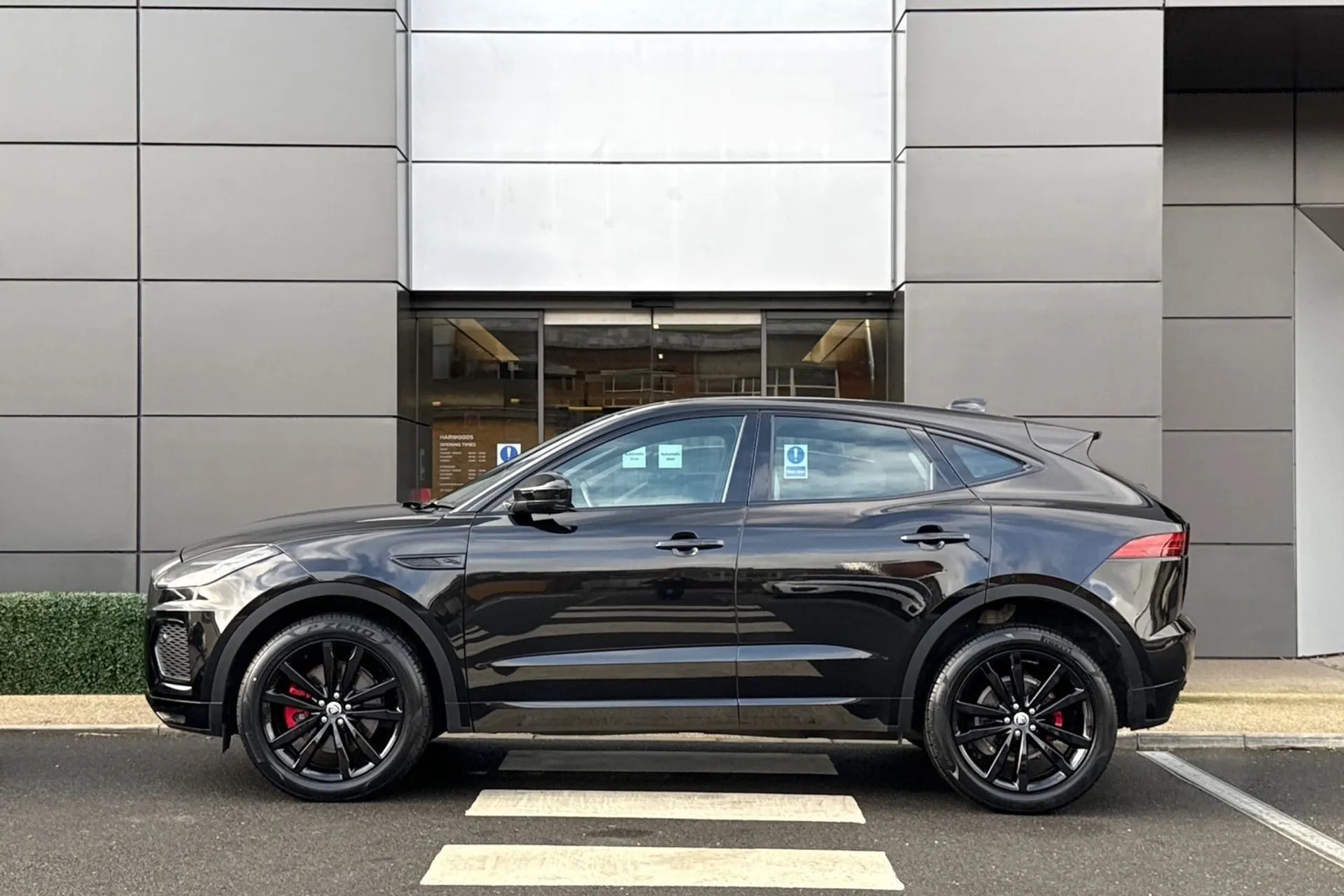 Jaguar E-PACE thumbnail image number 7