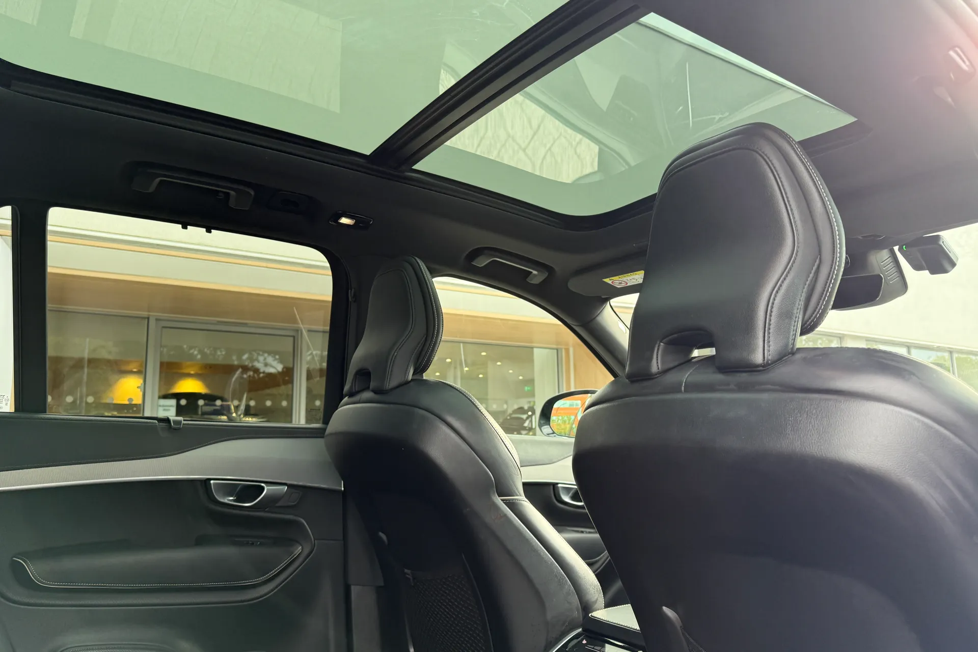 Volvo XC90 thumbnail image number 25