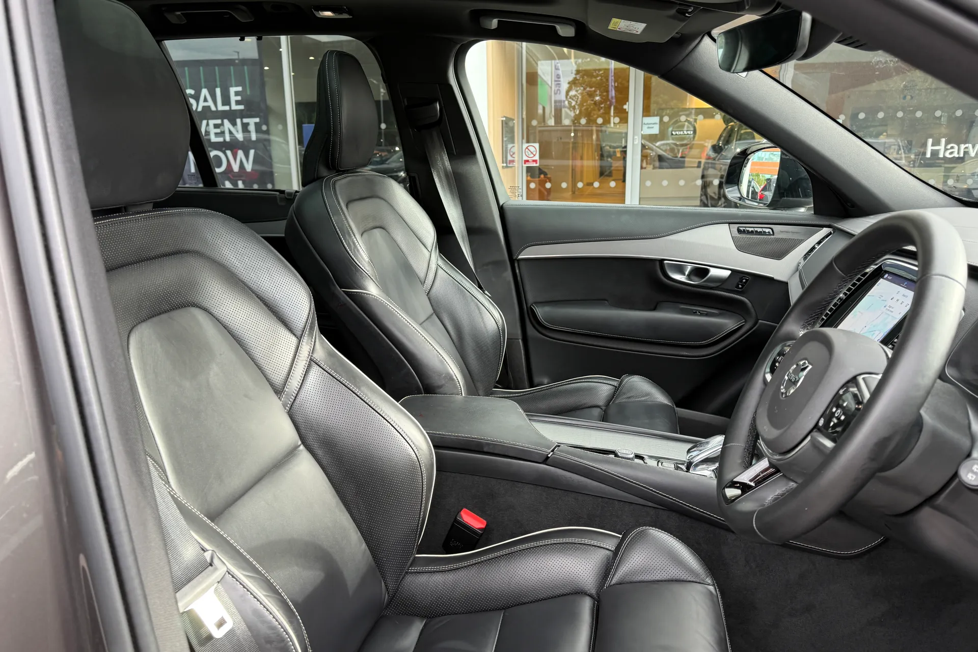 Volvo XC90 thumbnail image number 28