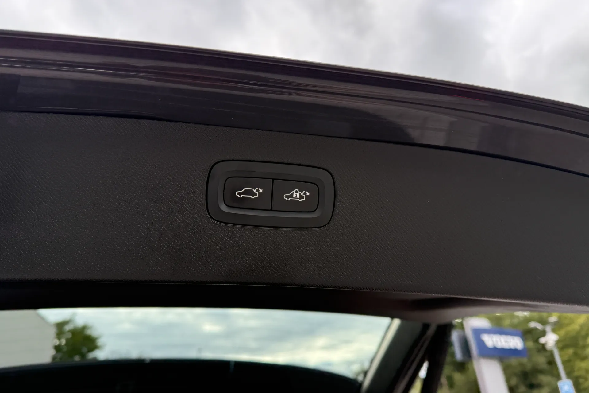 Volvo XC90 thumbnail image number 22