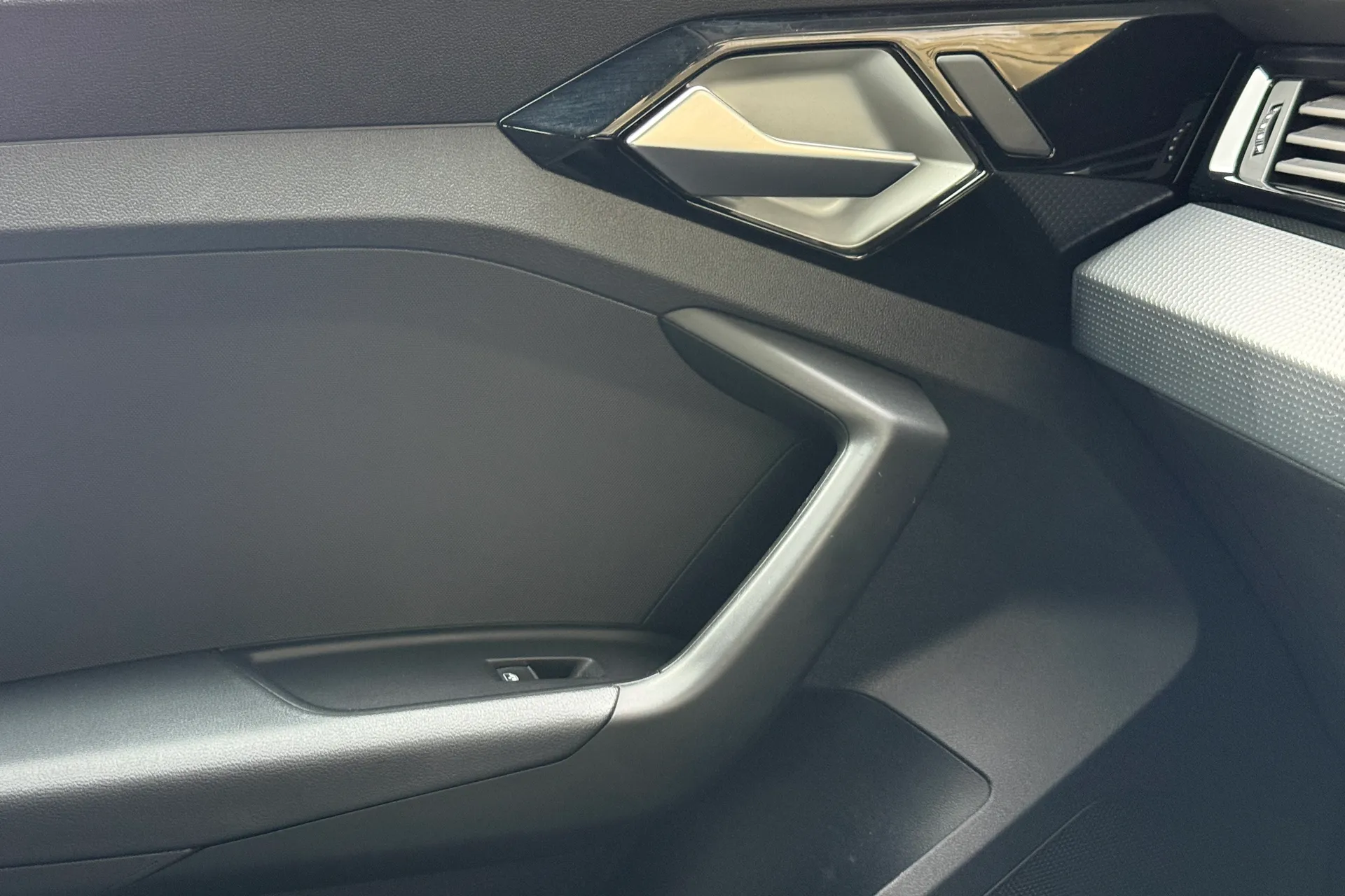Audi A1 thumbnail image number 20
