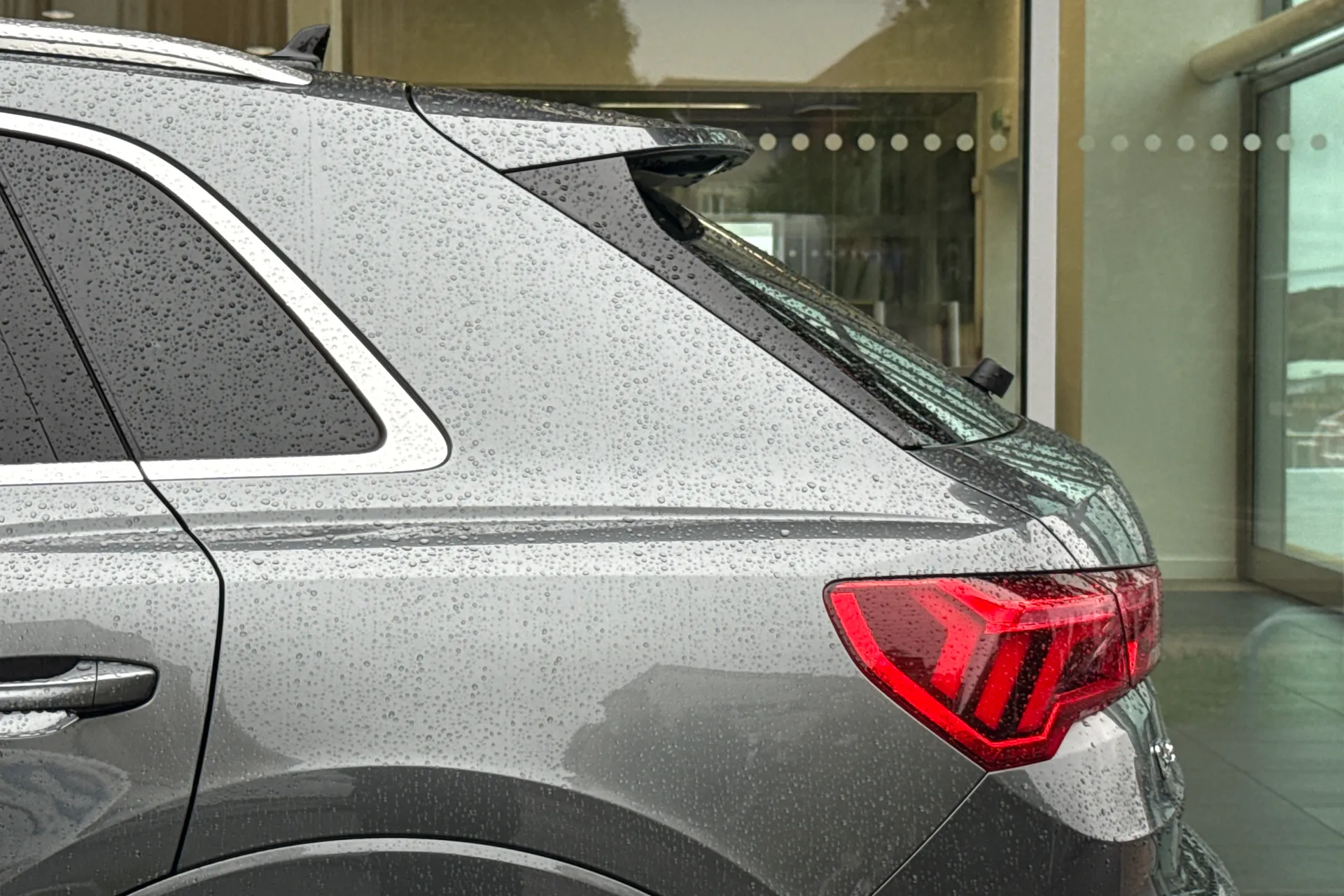 Audi Q3 thumbnail image number 41