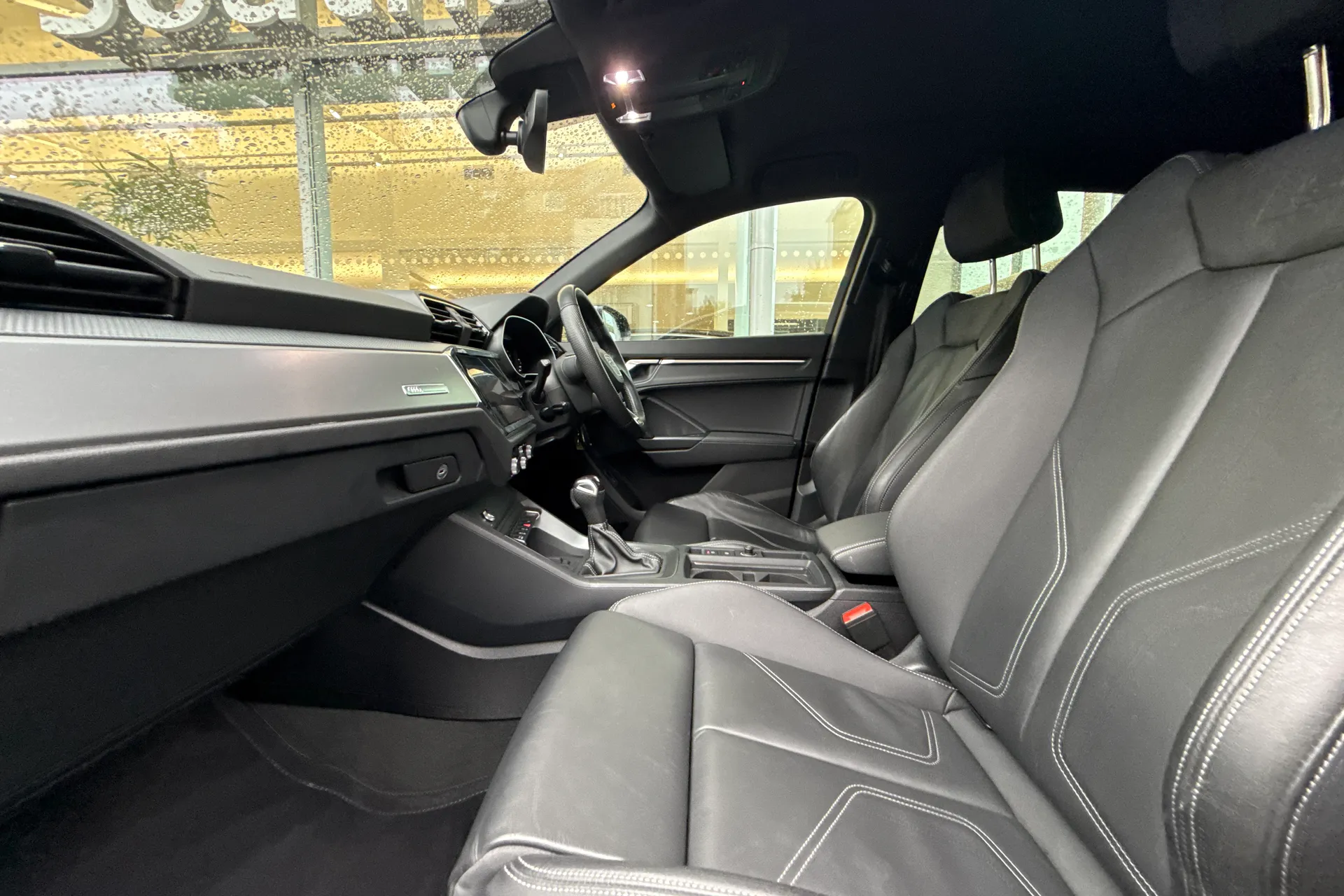 Audi Q3 thumbnail image number 45