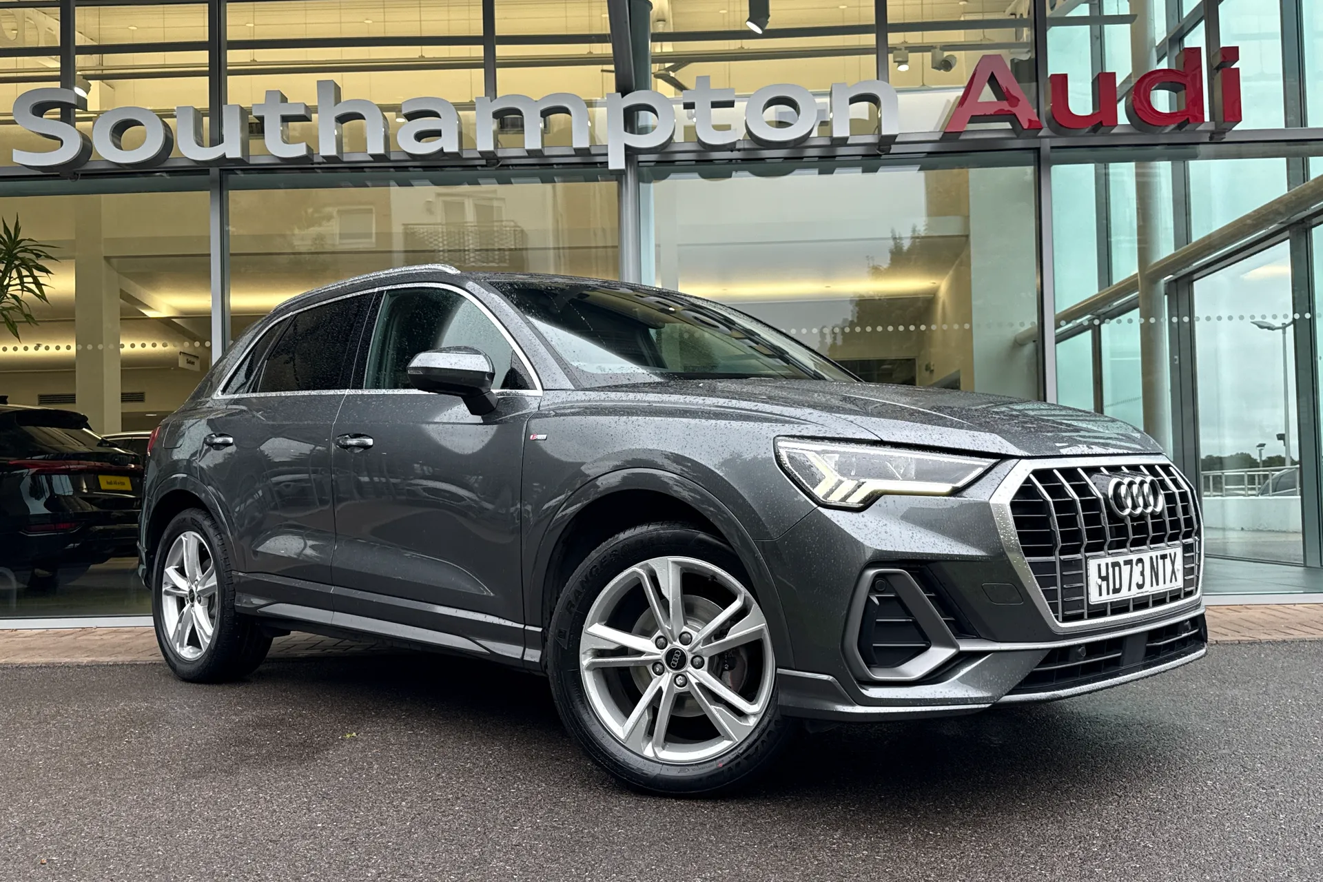 Audi Q3 focused image