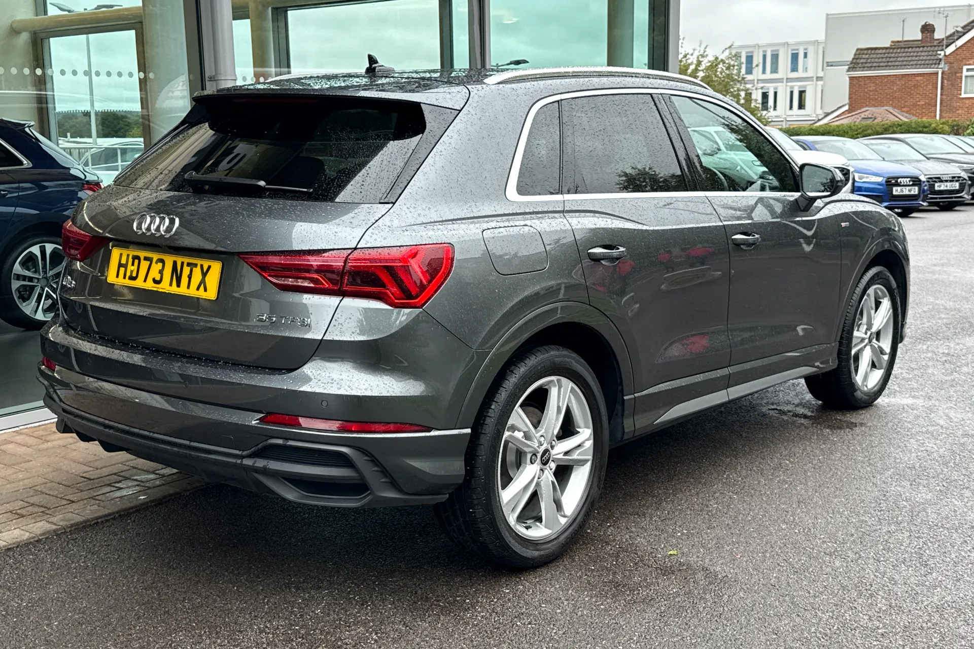 Audi Q3 thumbnail image number 52