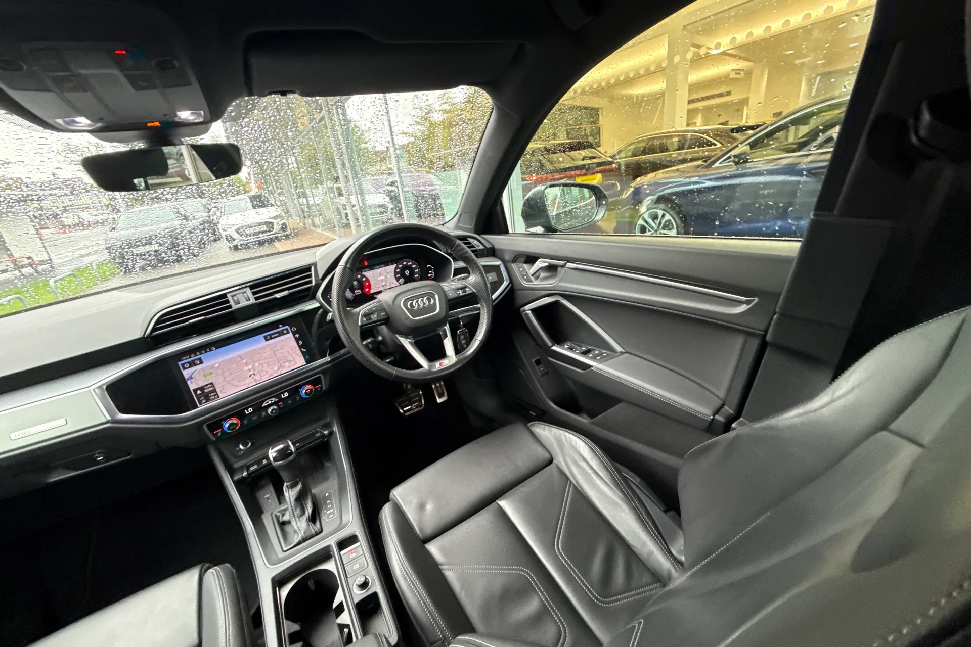 Audi Q3 thumbnail image number 34
