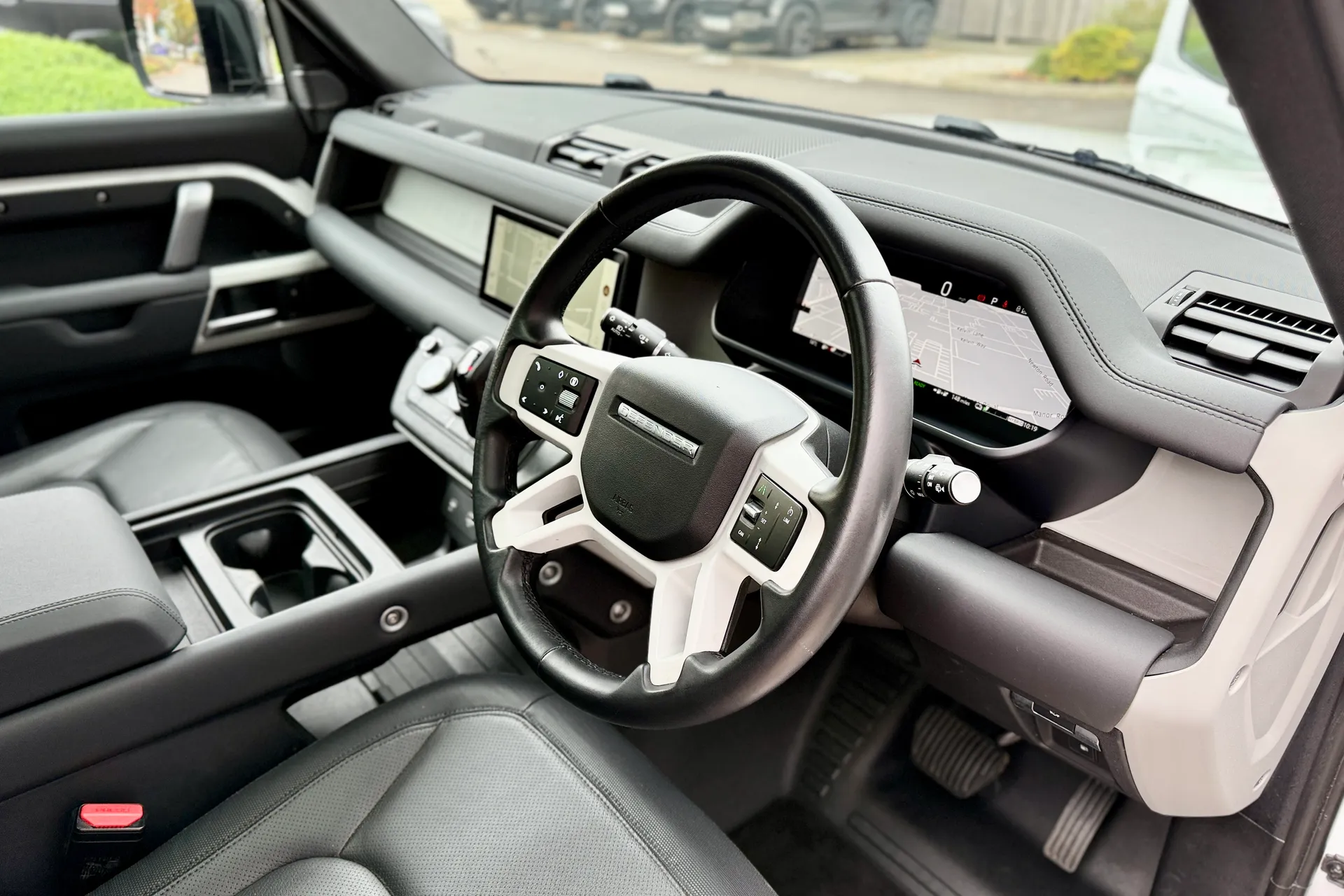 LAND ROVER DEFENDER thumbnail image number 45