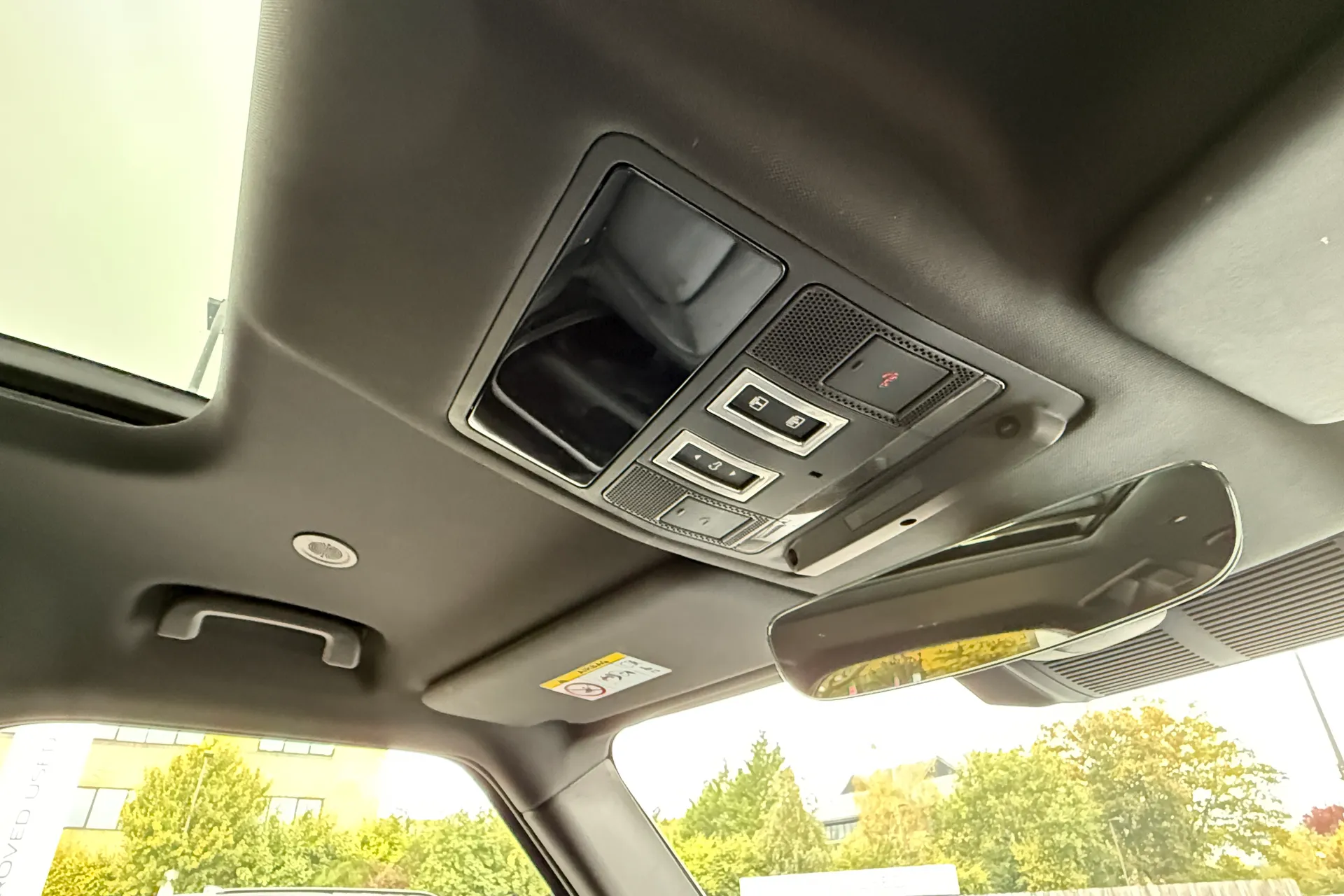 LAND ROVER DEFENDER thumbnail image number 29