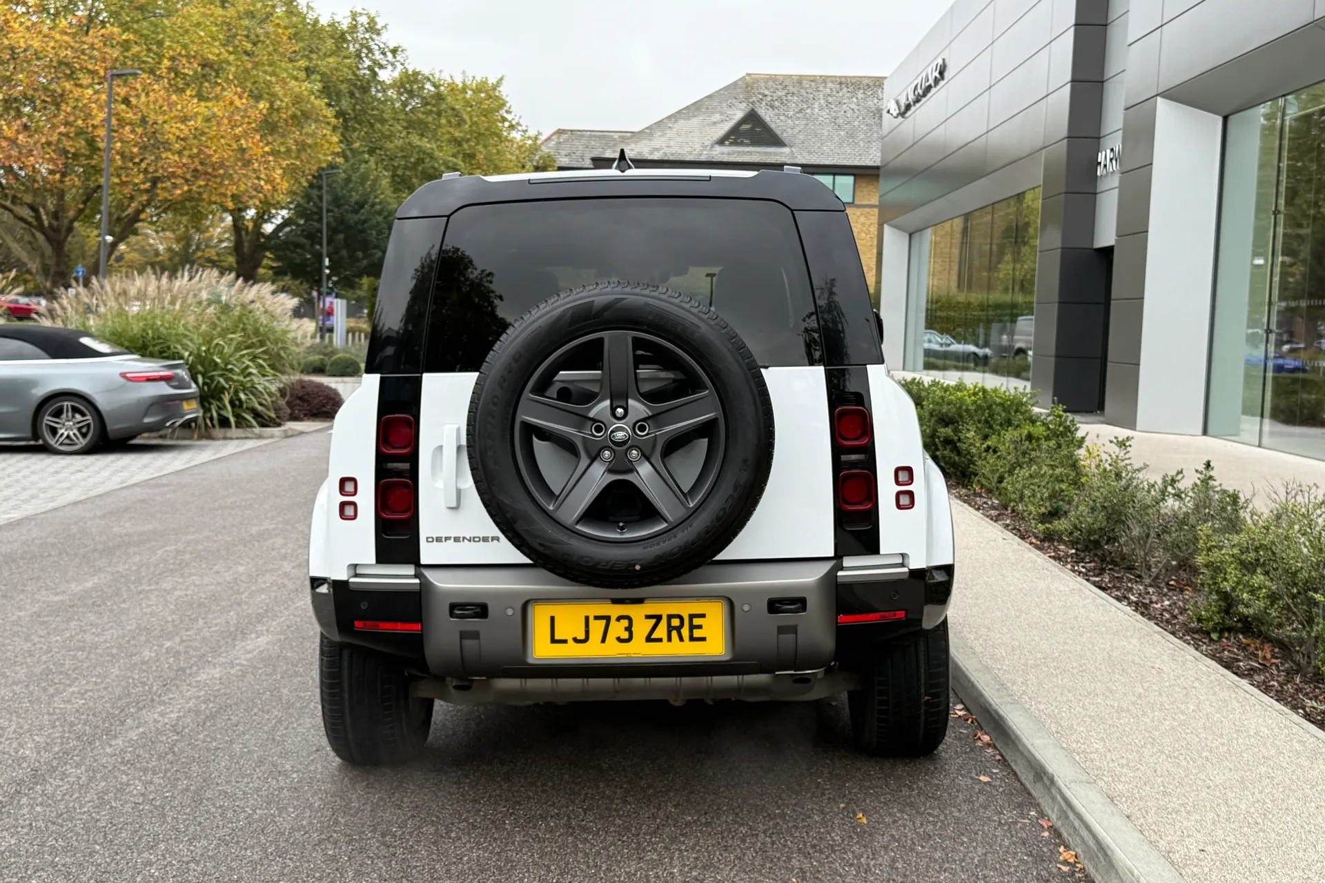 LAND ROVER DEFENDER thumbnail image number 15