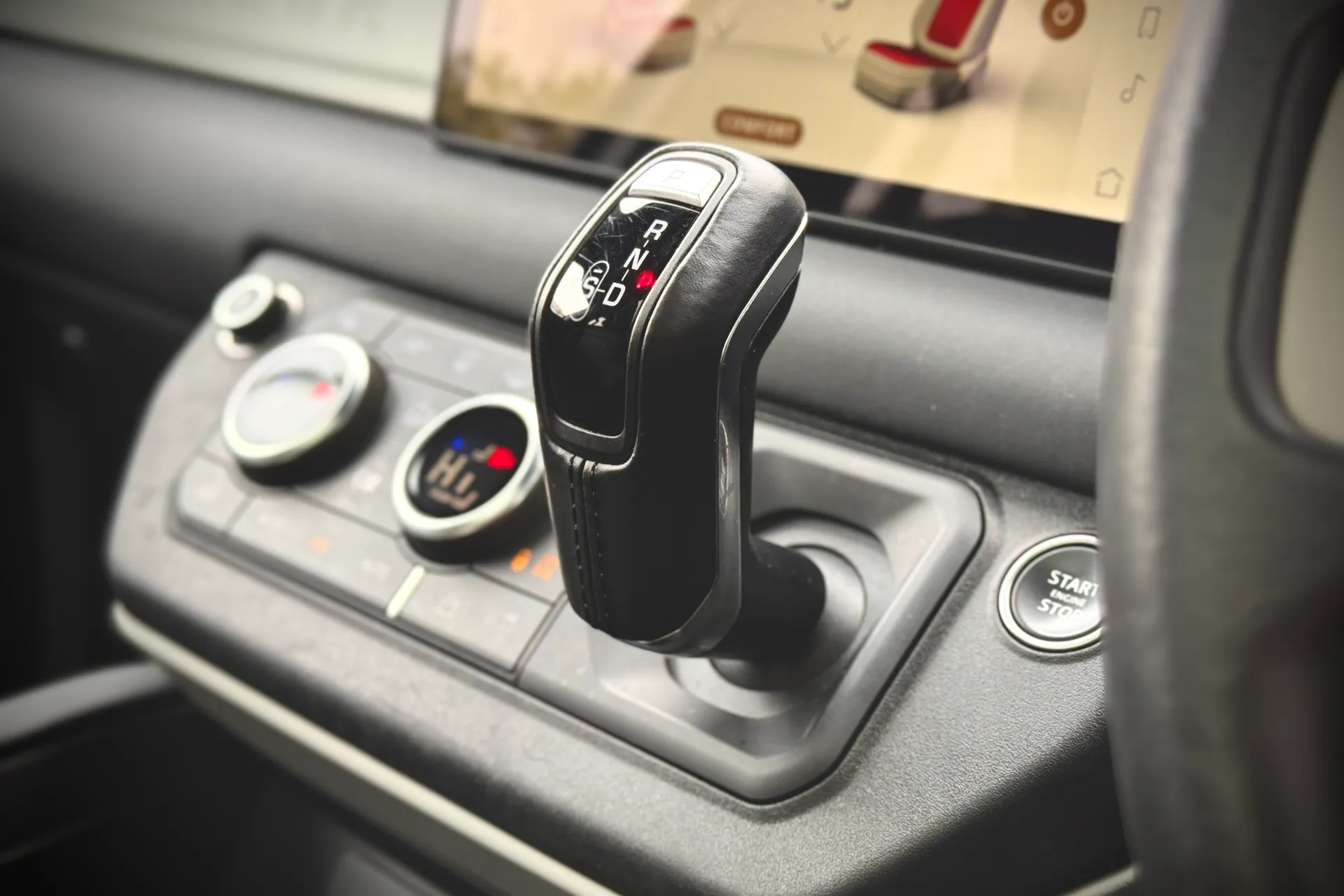 LAND ROVER DEFENDER thumbnail image number 27