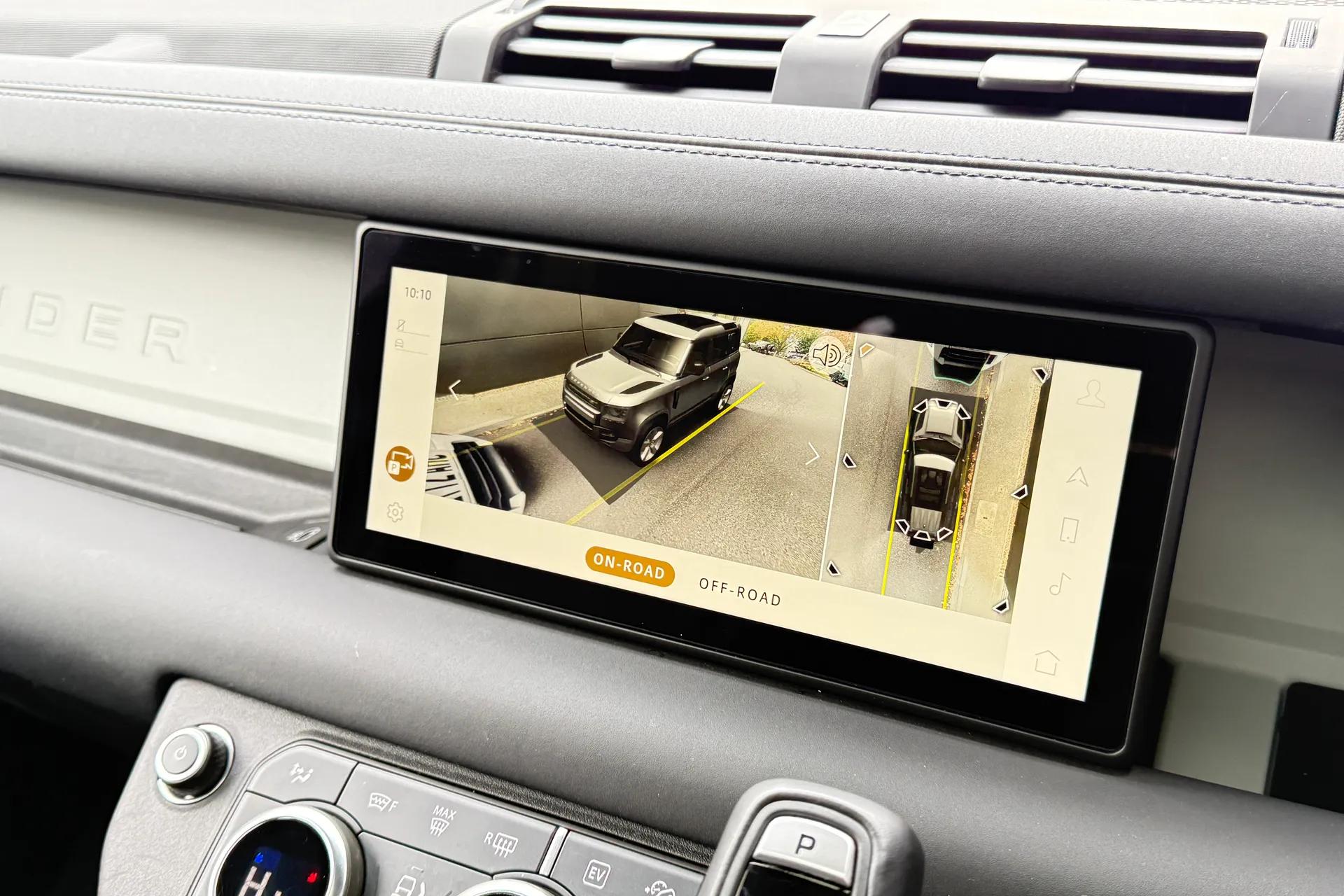 LAND ROVER DEFENDER thumbnail image number 8