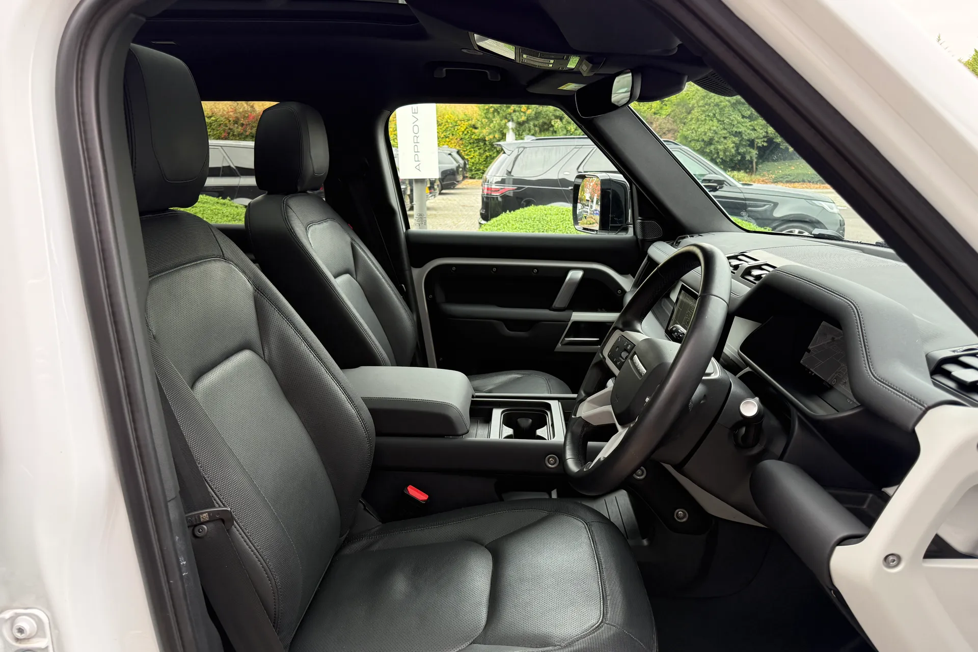 LAND ROVER DEFENDER thumbnail image number 43