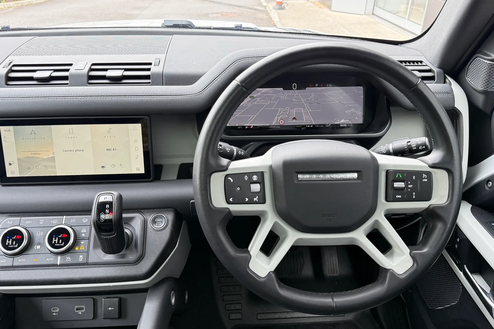 LAND ROVER DEFENDER thumbnail image number 30