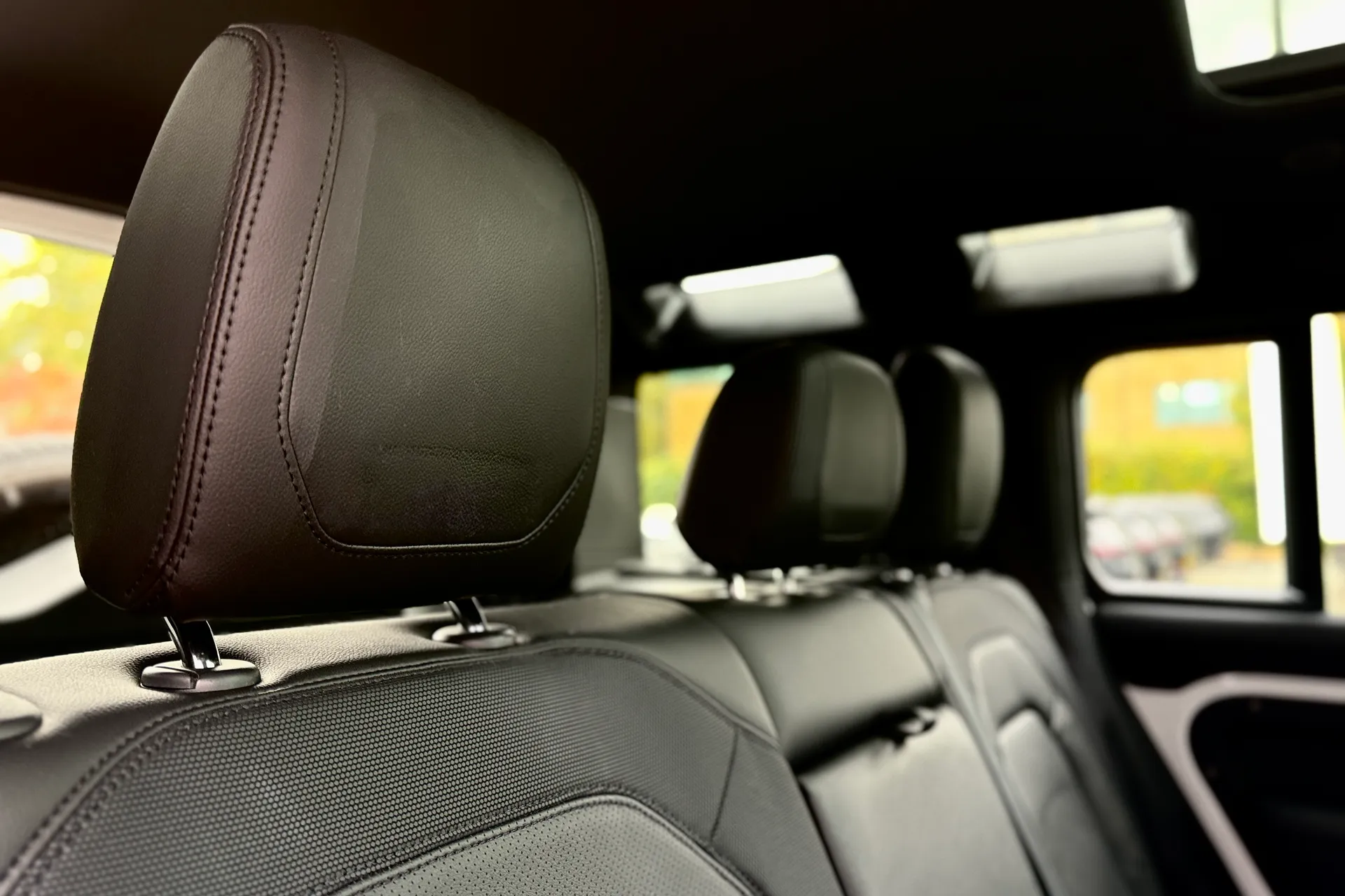 LAND ROVER DEFENDER thumbnail image number 36