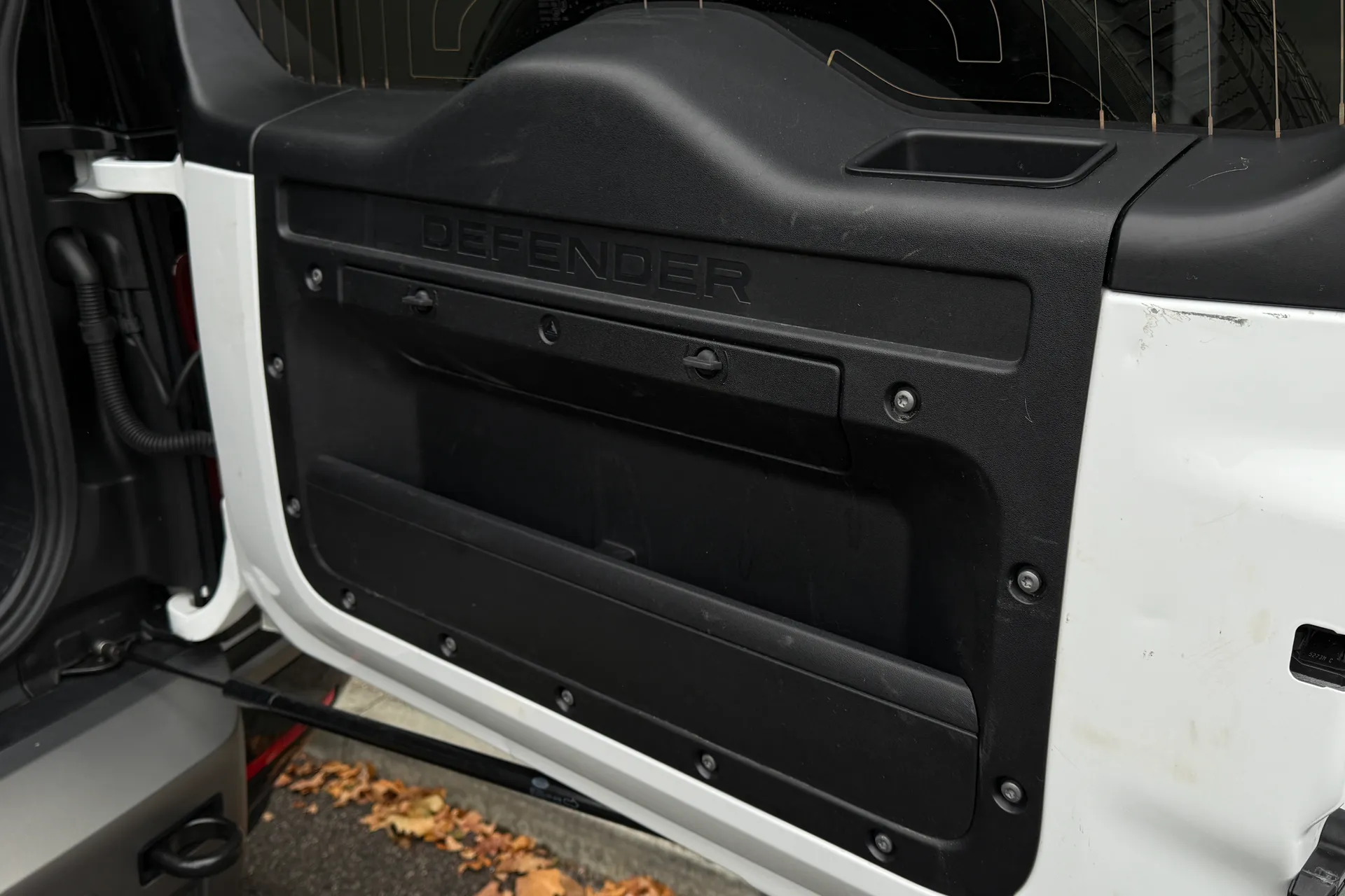 LAND ROVER DEFENDER thumbnail image number 33