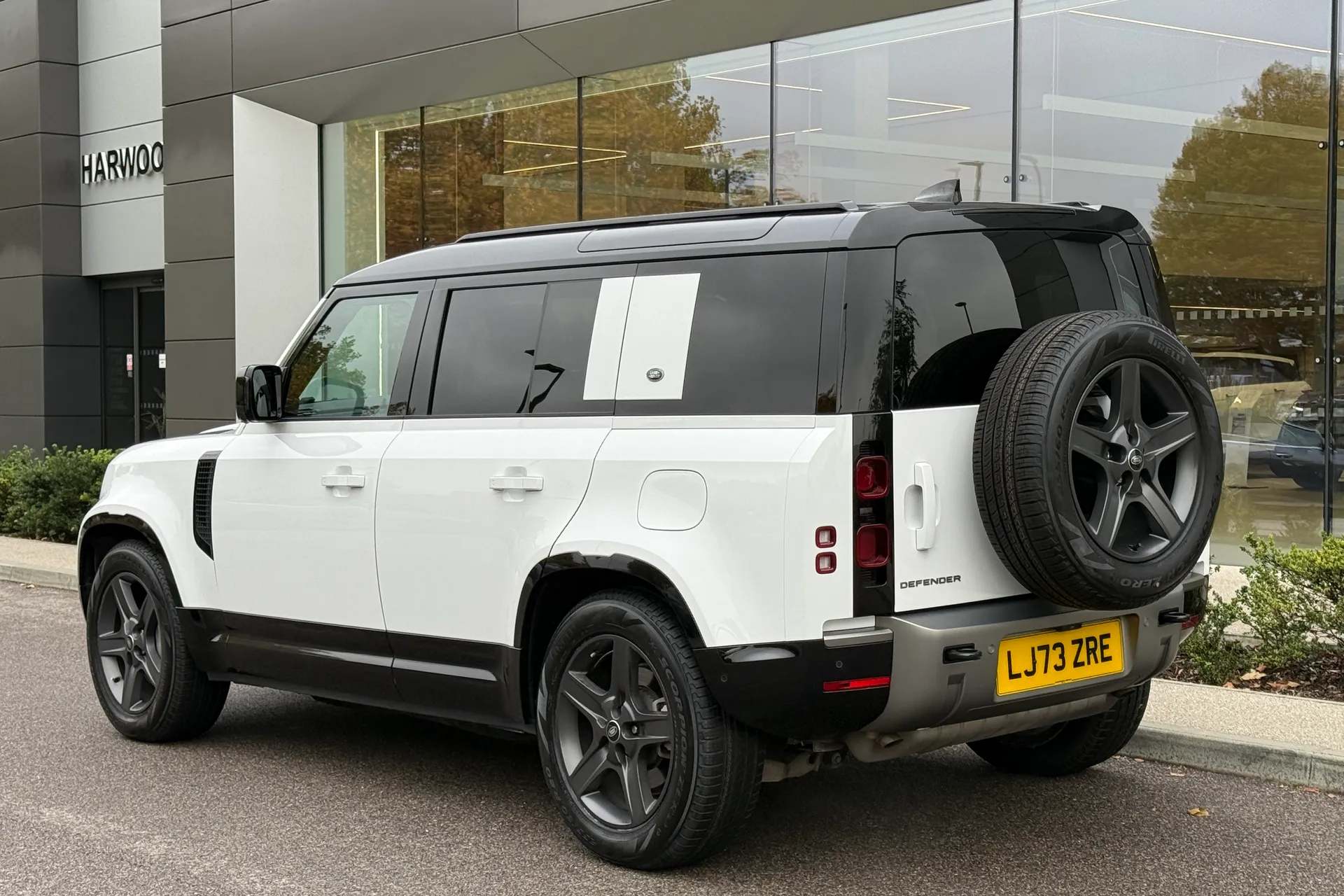 LAND ROVER DEFENDER thumbnail image number 18