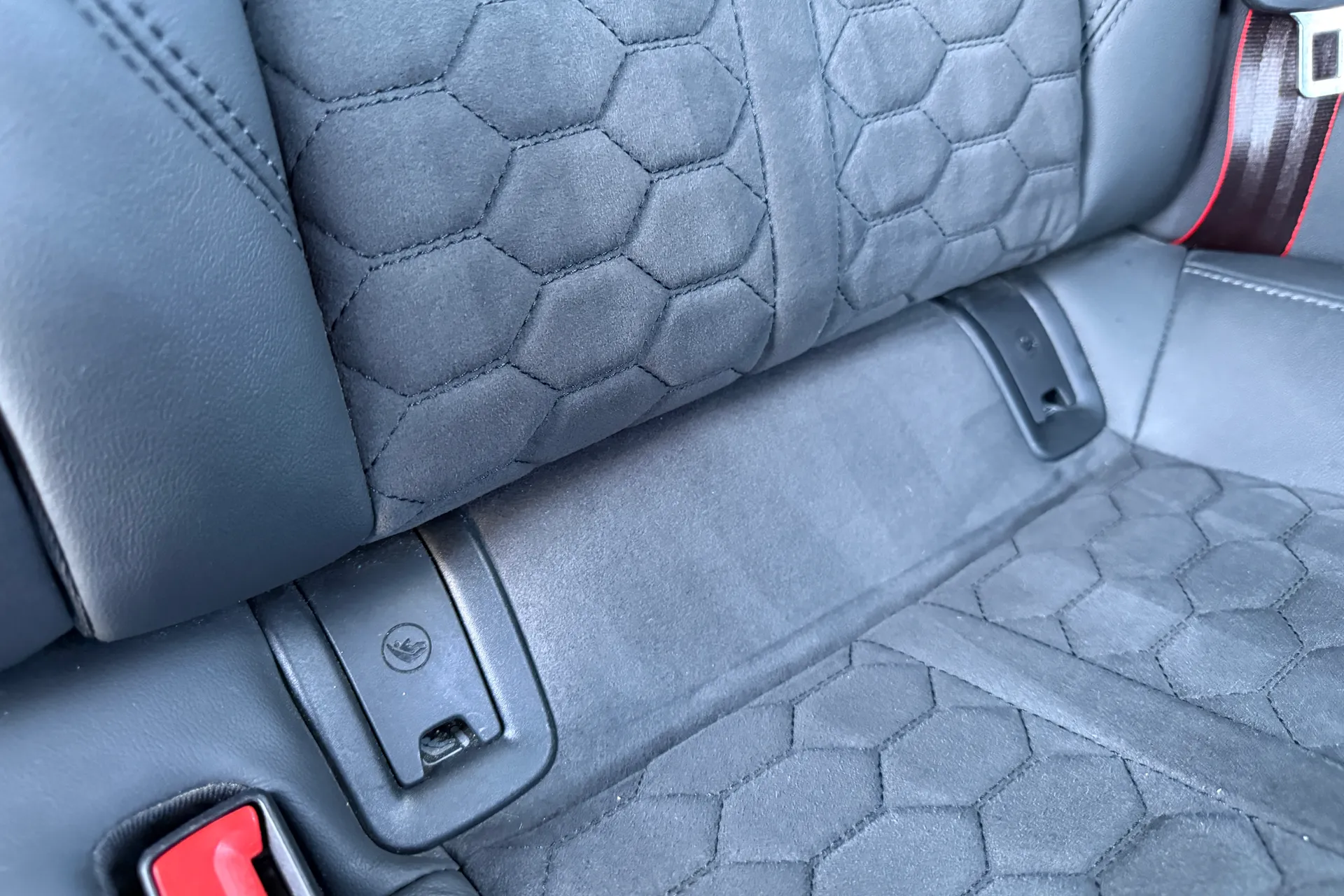 Audi RS4 thumbnail image number 43