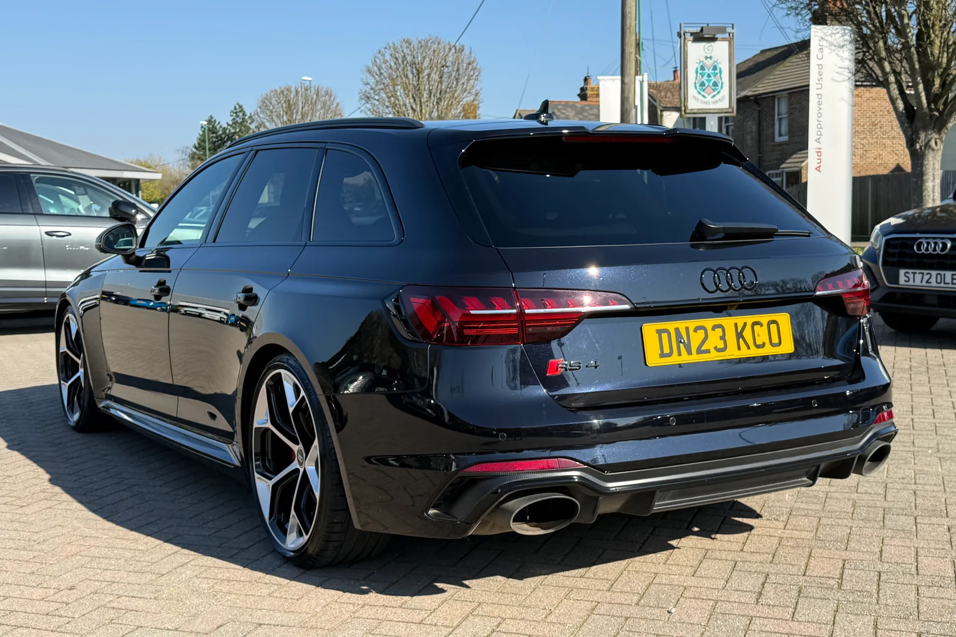 Audi RS4 thumbnail image number 34