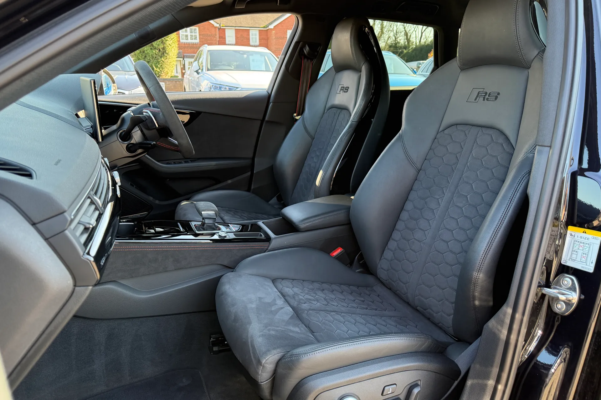 Audi RS4 thumbnail image number 30